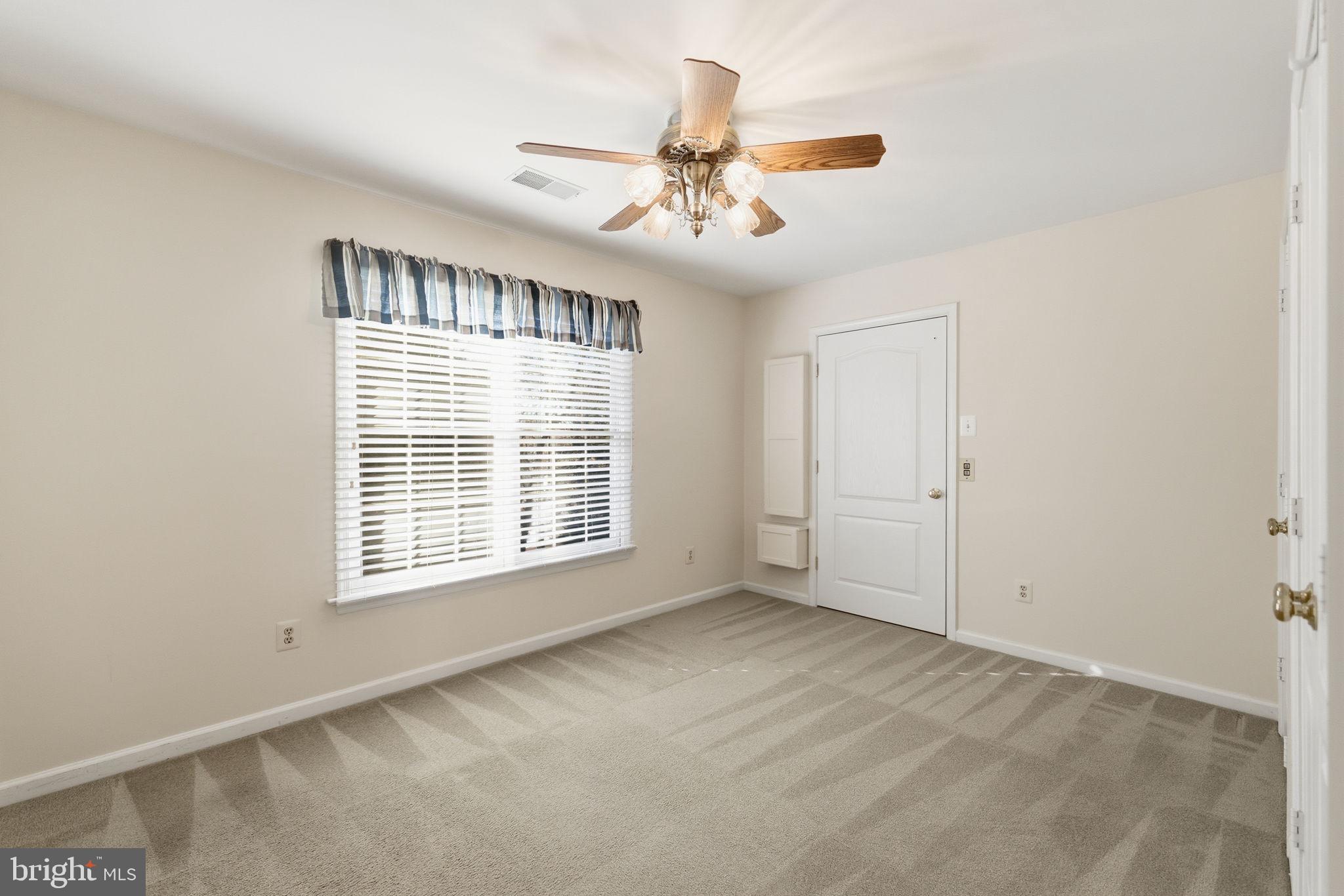 JOHN TRAMMELL COMMONS - Residential