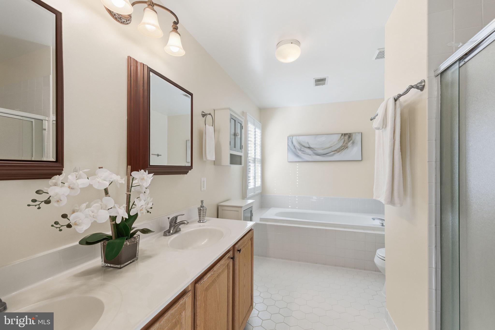 JOHN TRAMMELL COMMONS - Residential