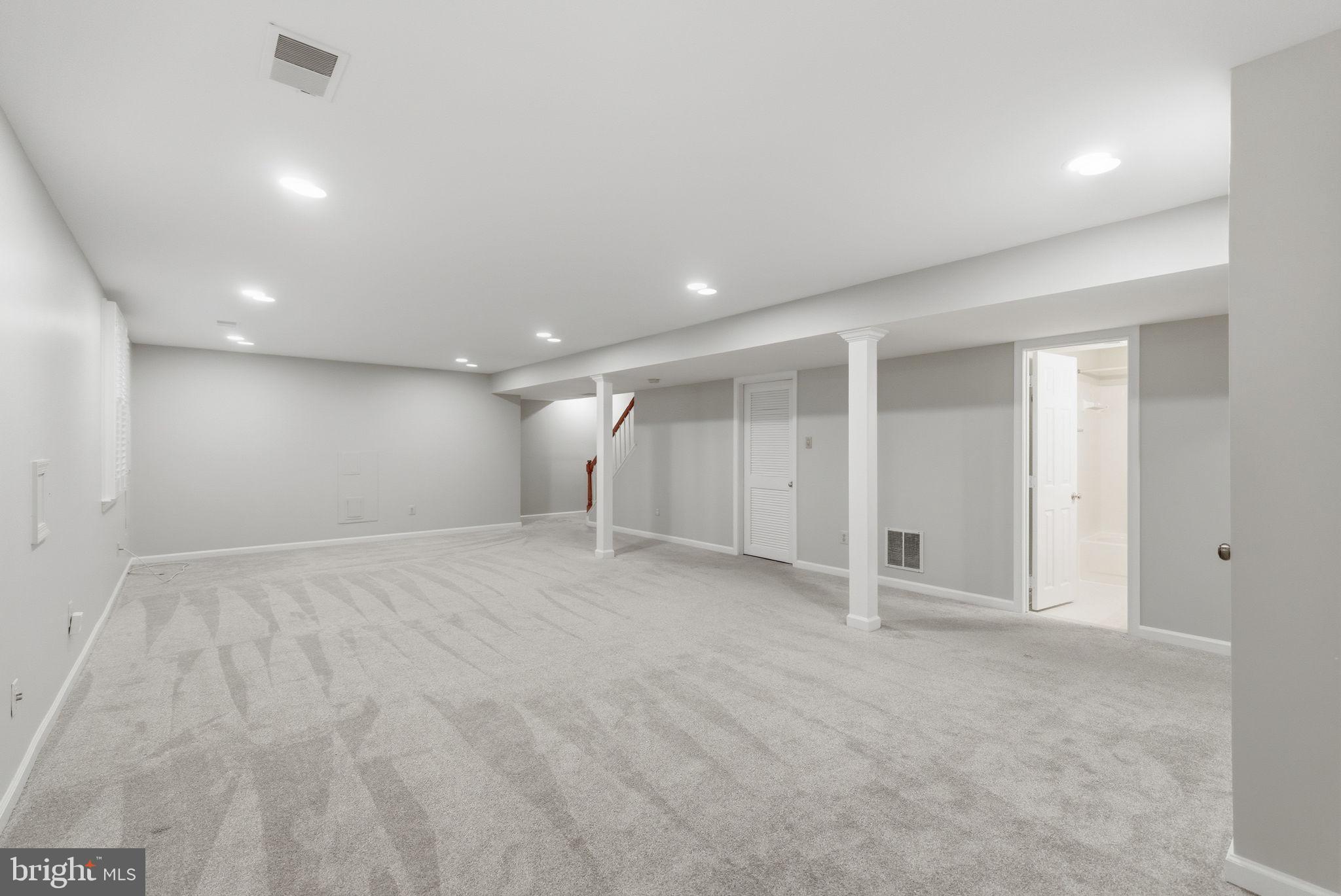 JOHN TRAMMELL COMMONS - Residential