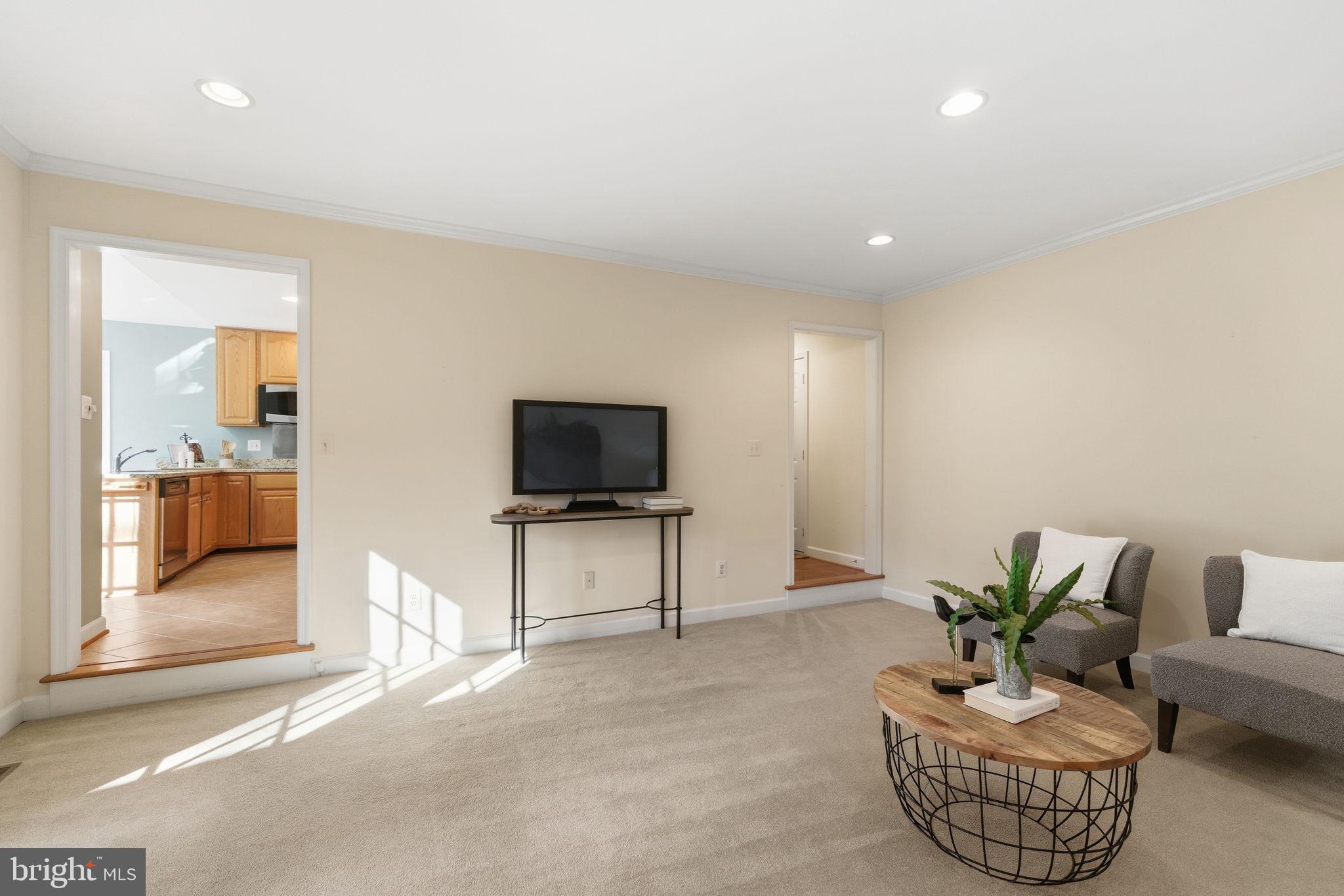 JOHN TRAMMELL COMMONS - Residential