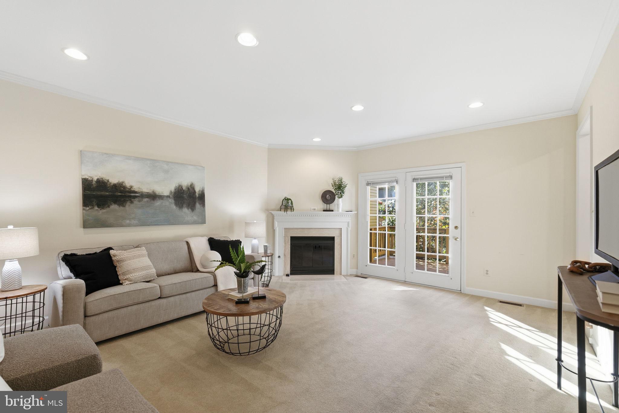 JOHN TRAMMELL COMMONS - Residential