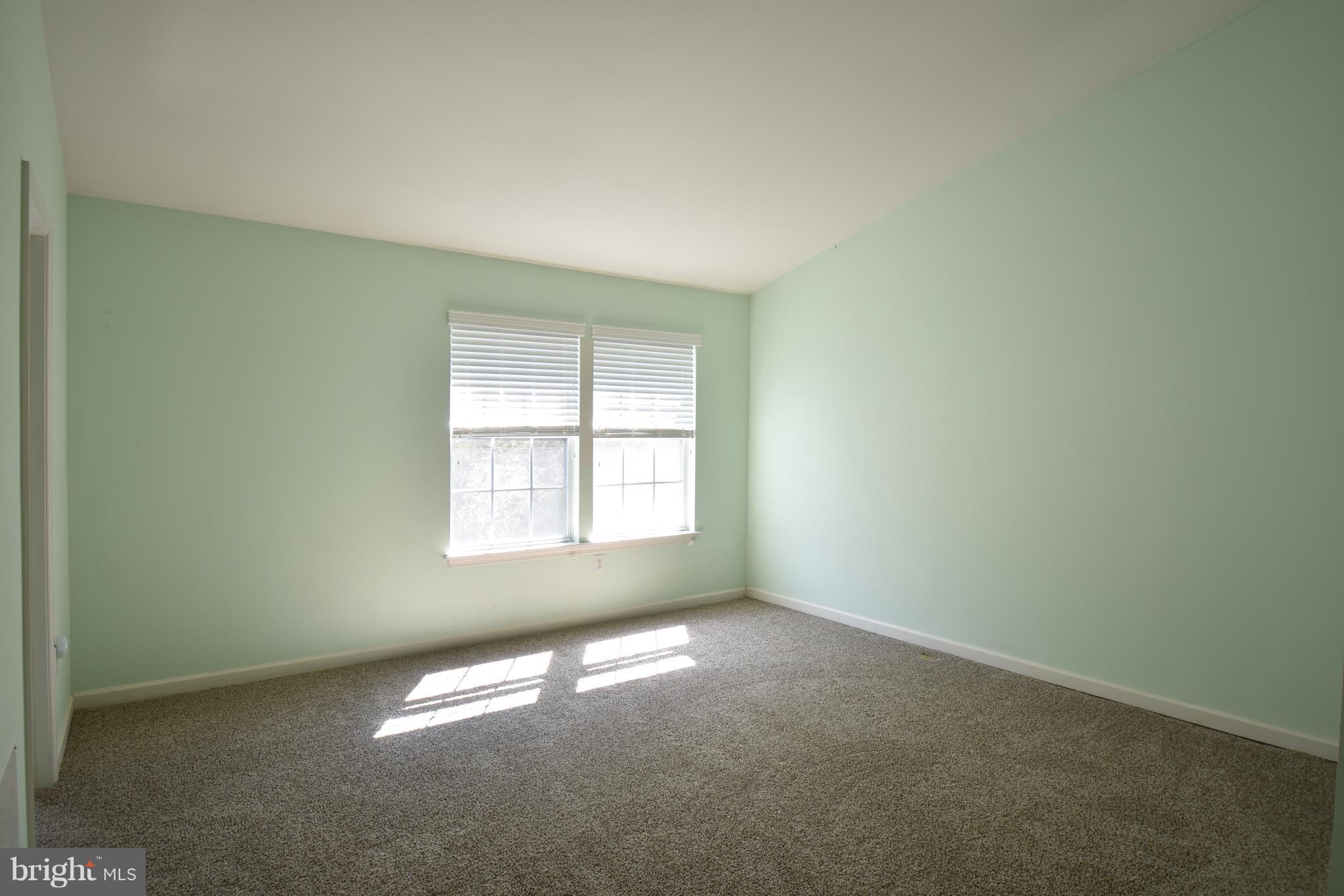 COUNTRY WALK - Residential