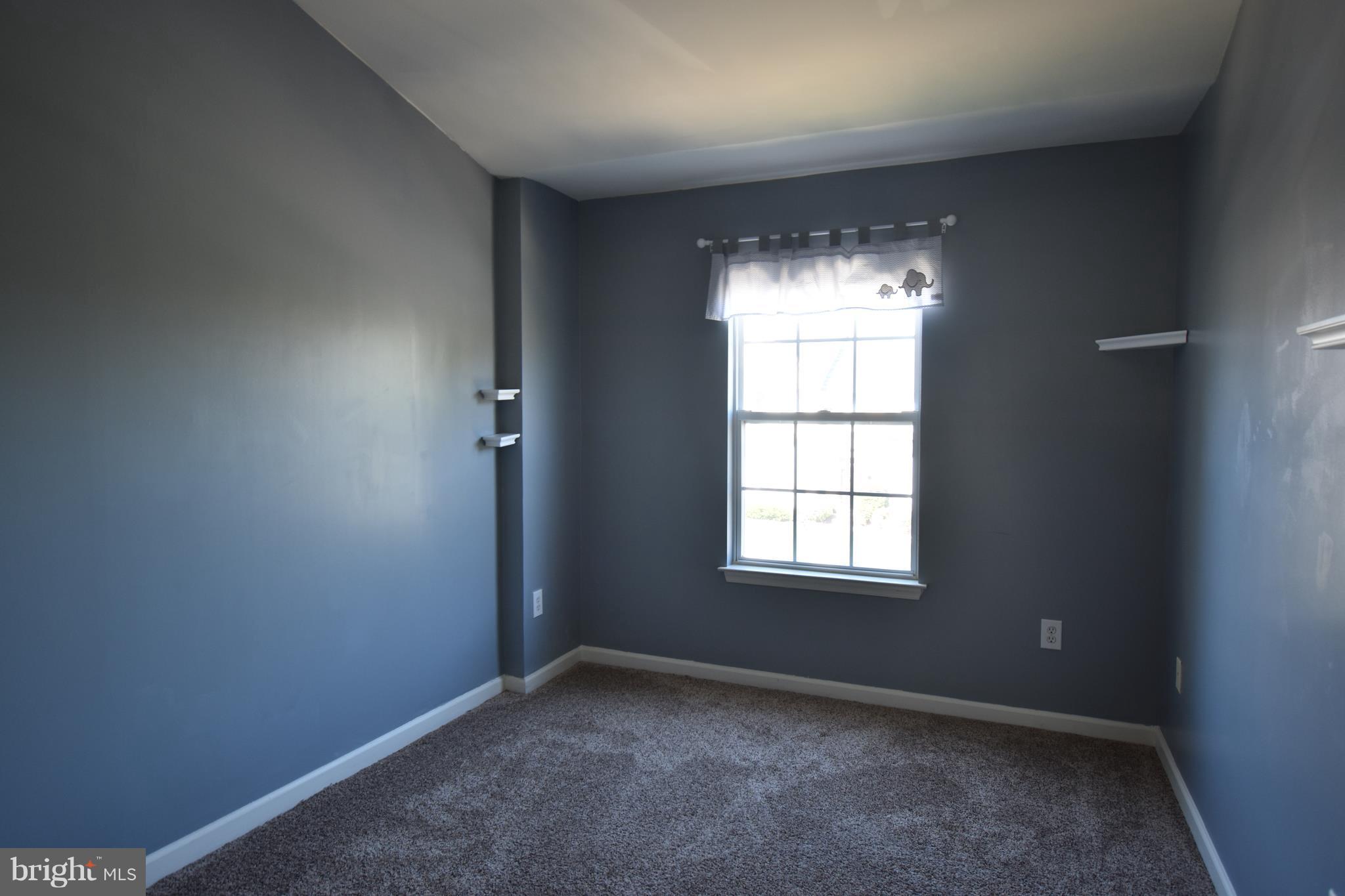 COUNTRY WALK - Residential