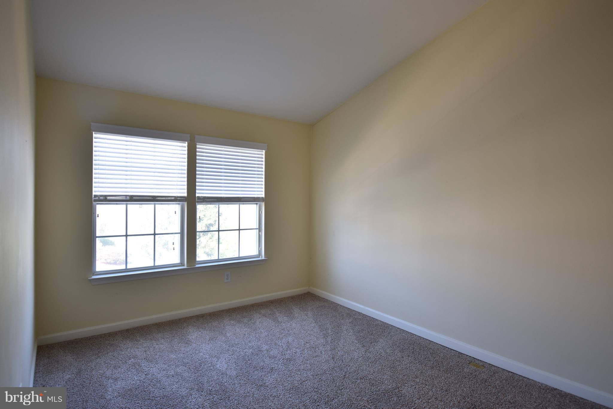 COUNTRY WALK - Residential