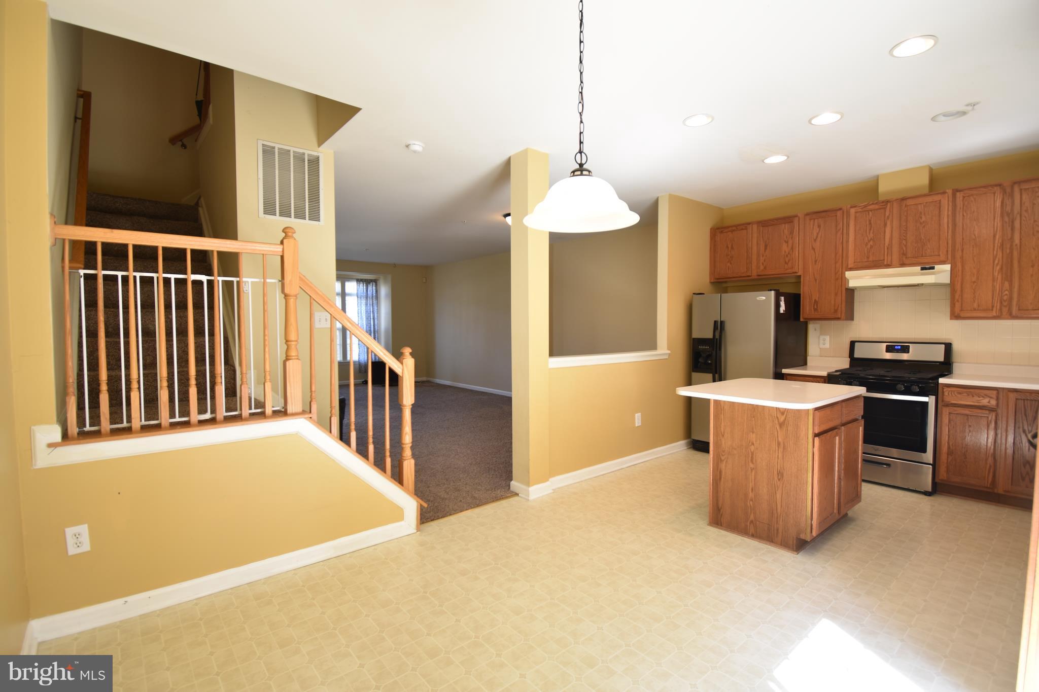 COUNTRY WALK - Residential