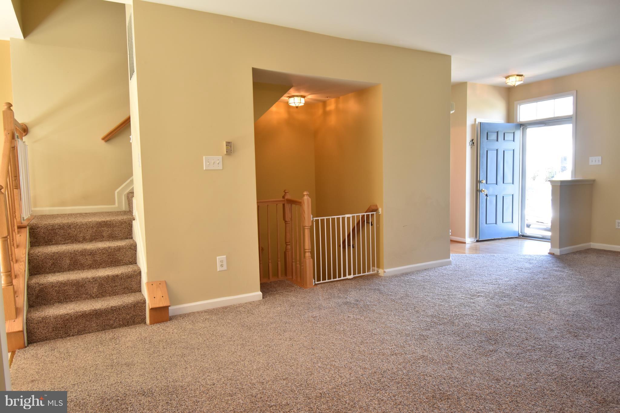 COUNTRY WALK - Residential