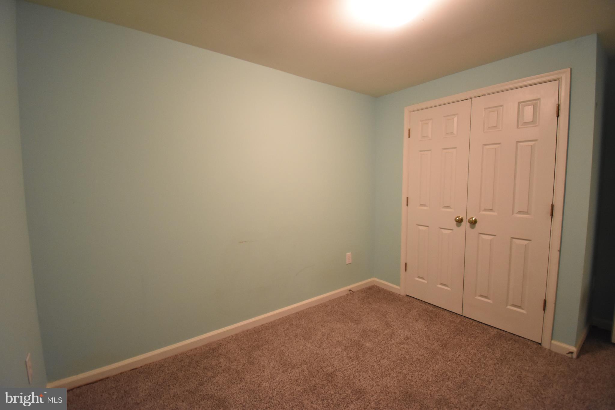 COUNTRY WALK - Residential