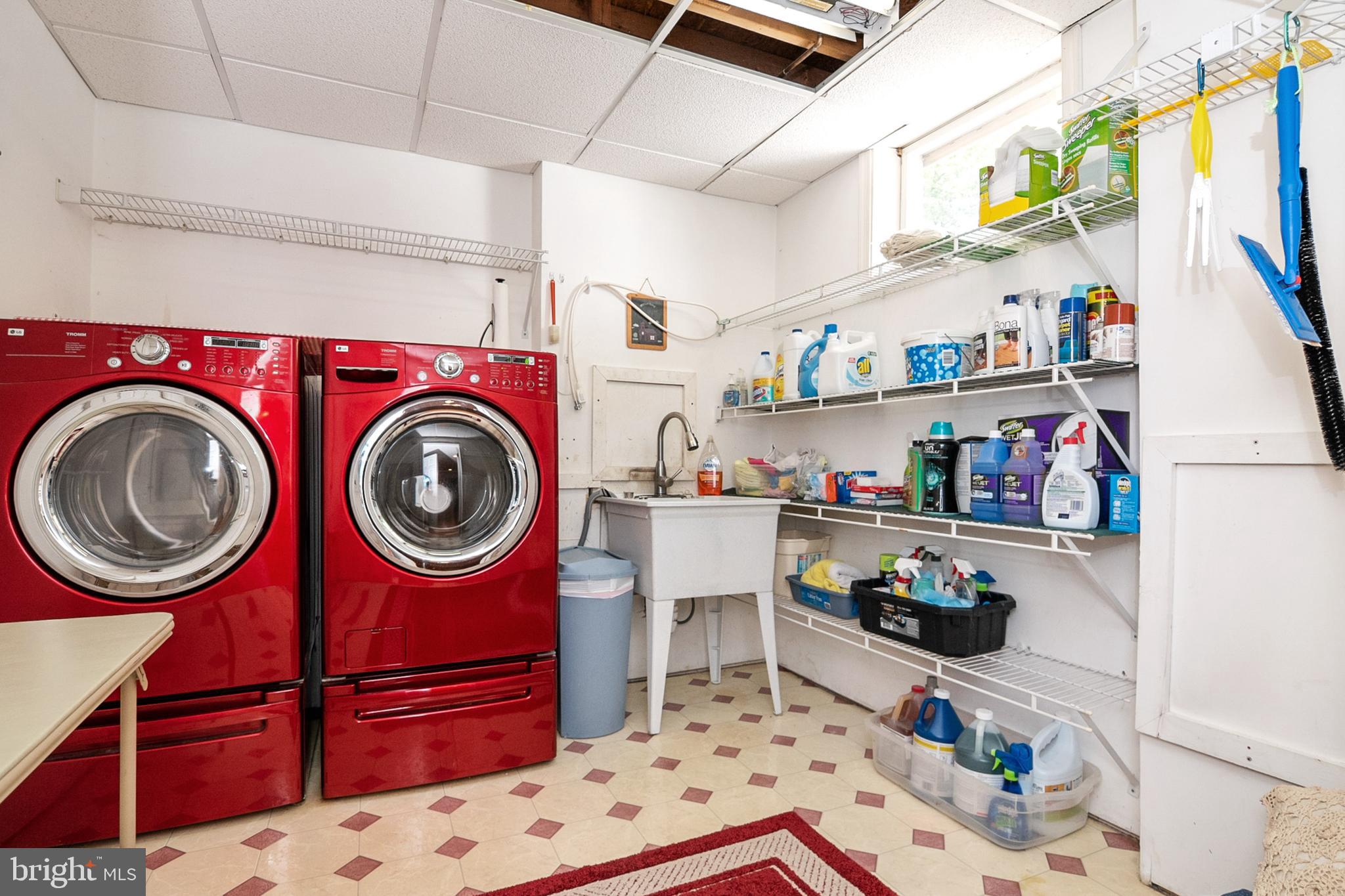 CREST MANOR ESTATES - Residential