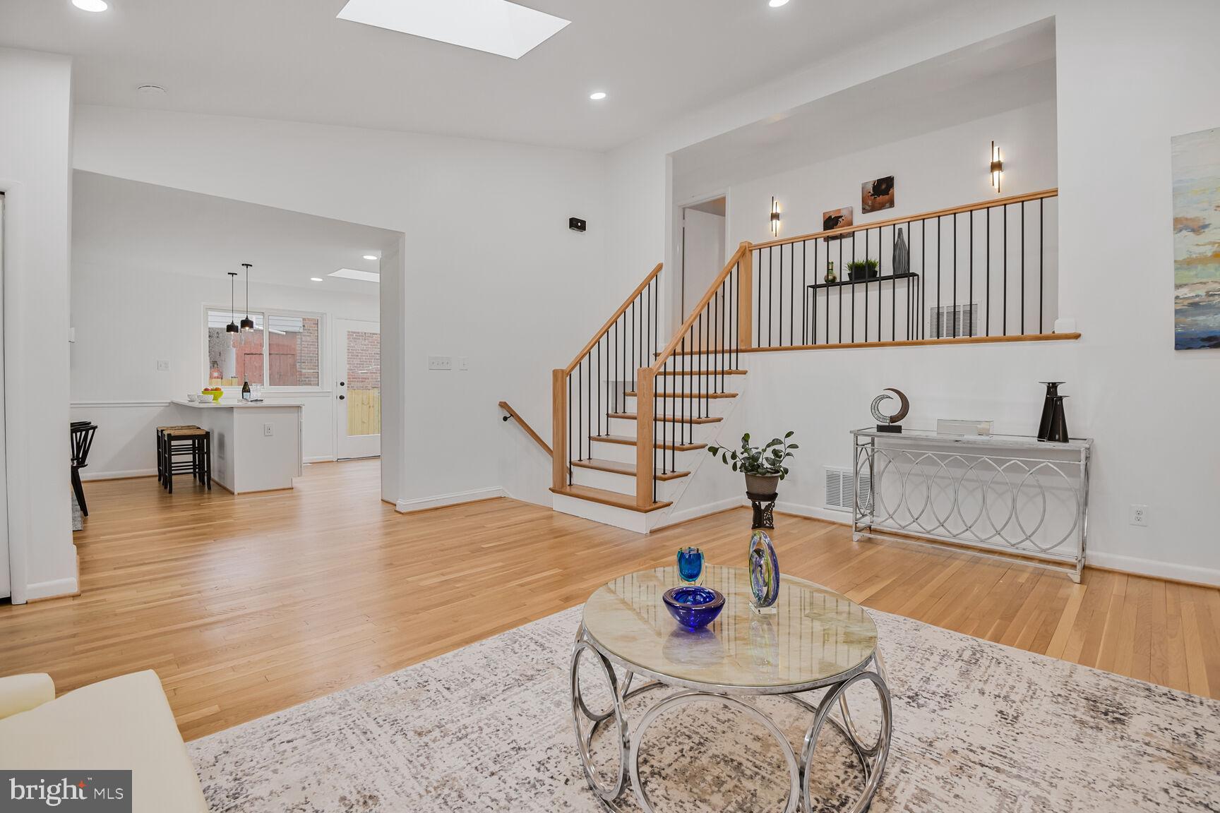 COUNTRY CLUB FOREST - Residential