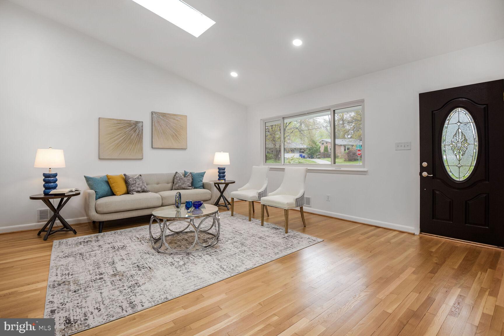 COUNTRY CLUB FOREST - Residential