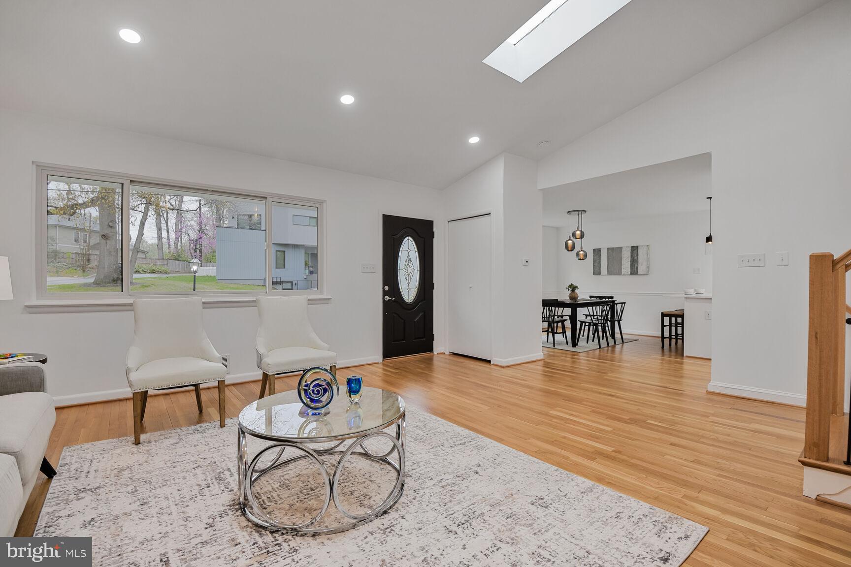 COUNTRY CLUB FOREST - Residential