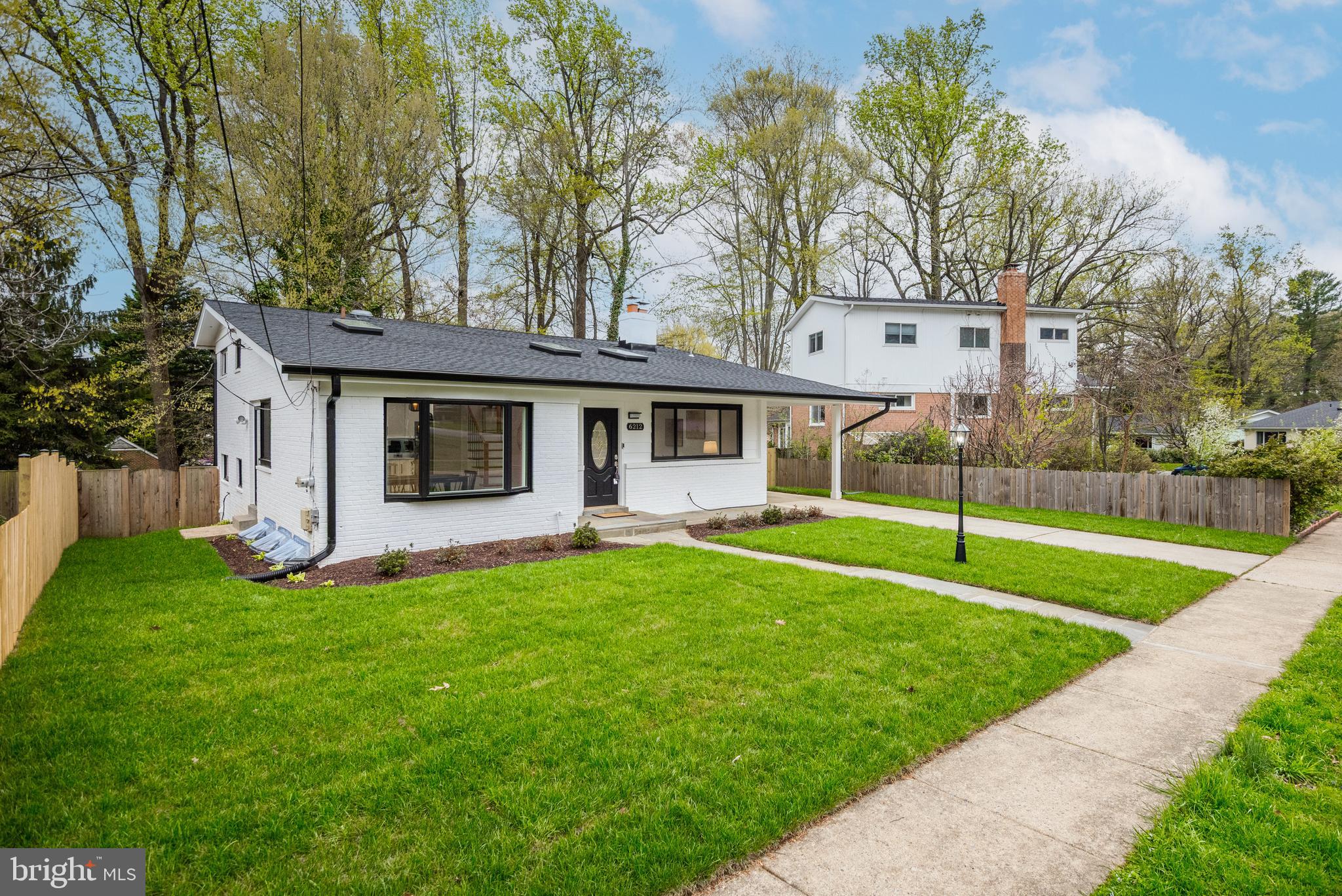 COUNTRY CLUB FOREST - Residential