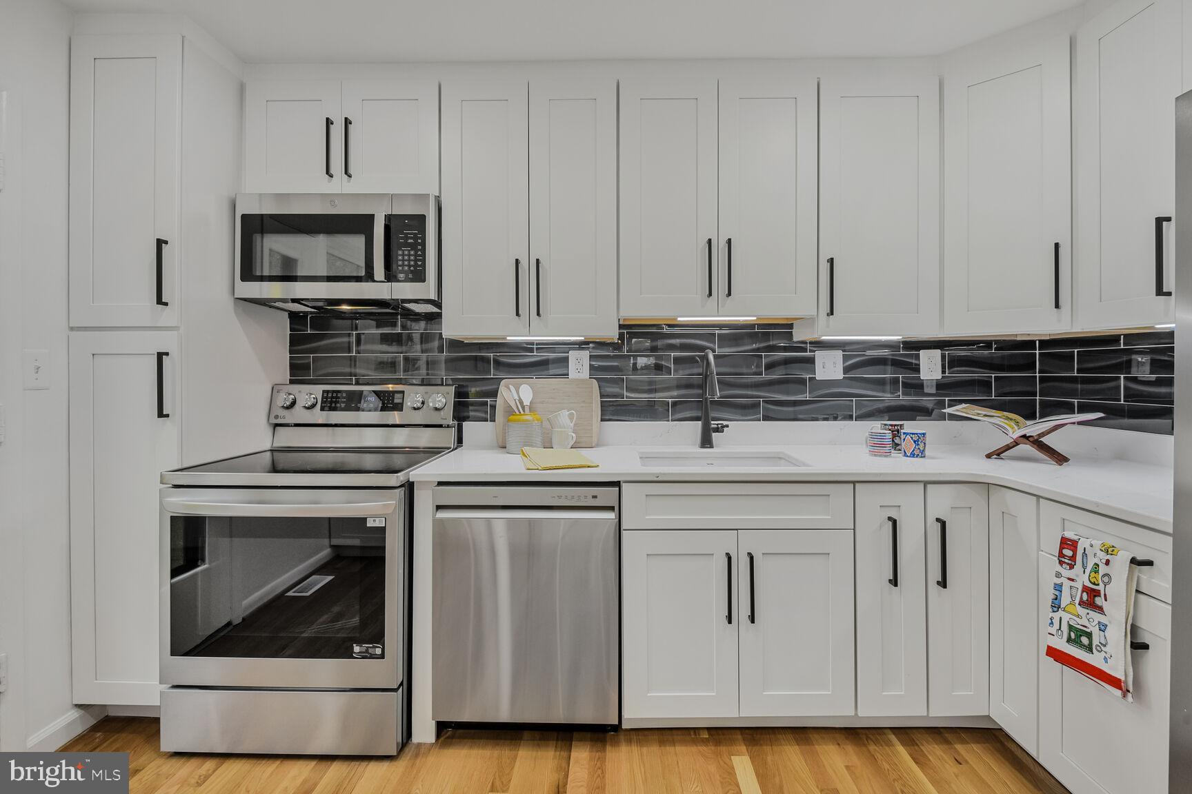 COUNTRY CLUB FOREST - Residential