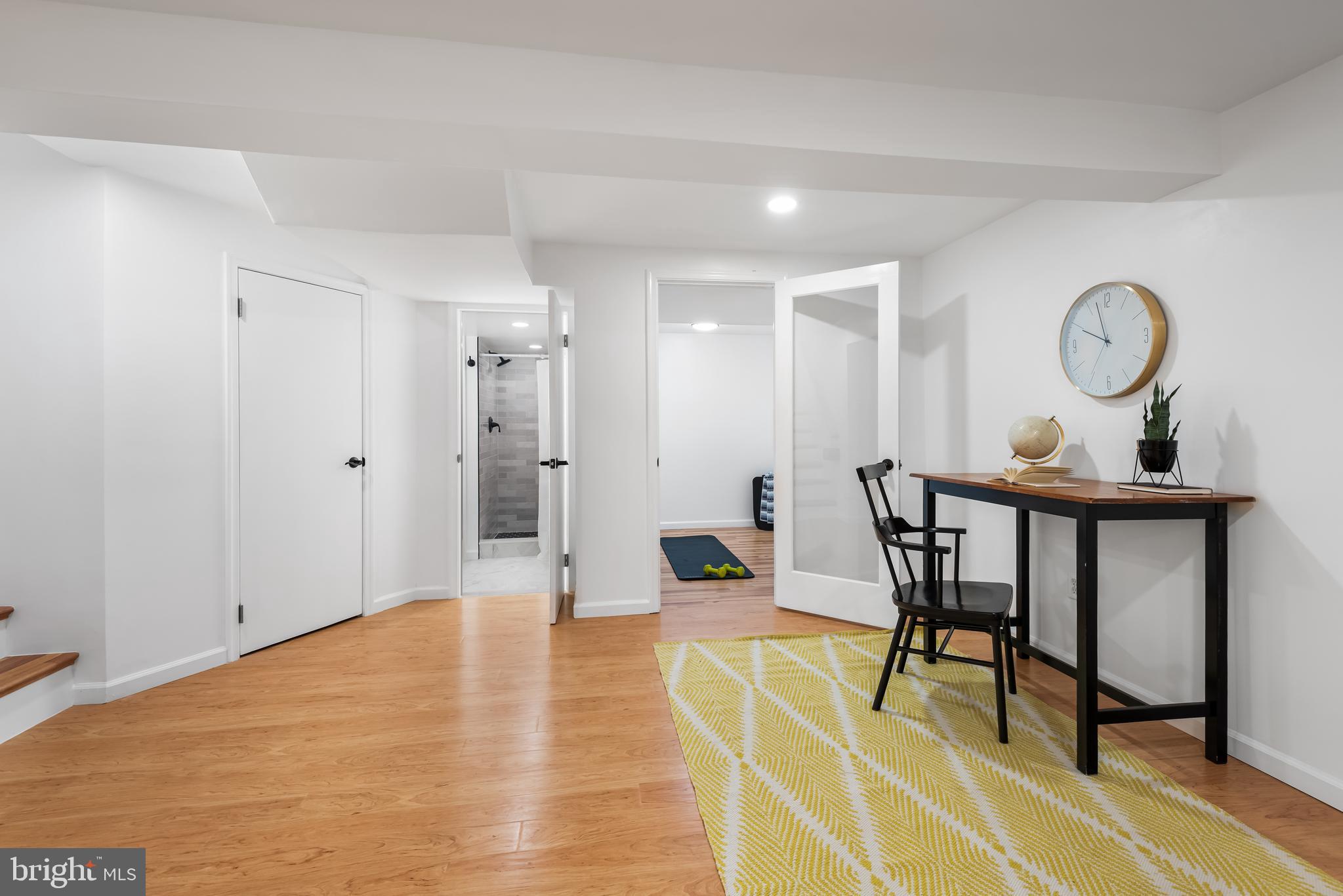 COUNTRY CLUB FOREST - Residential