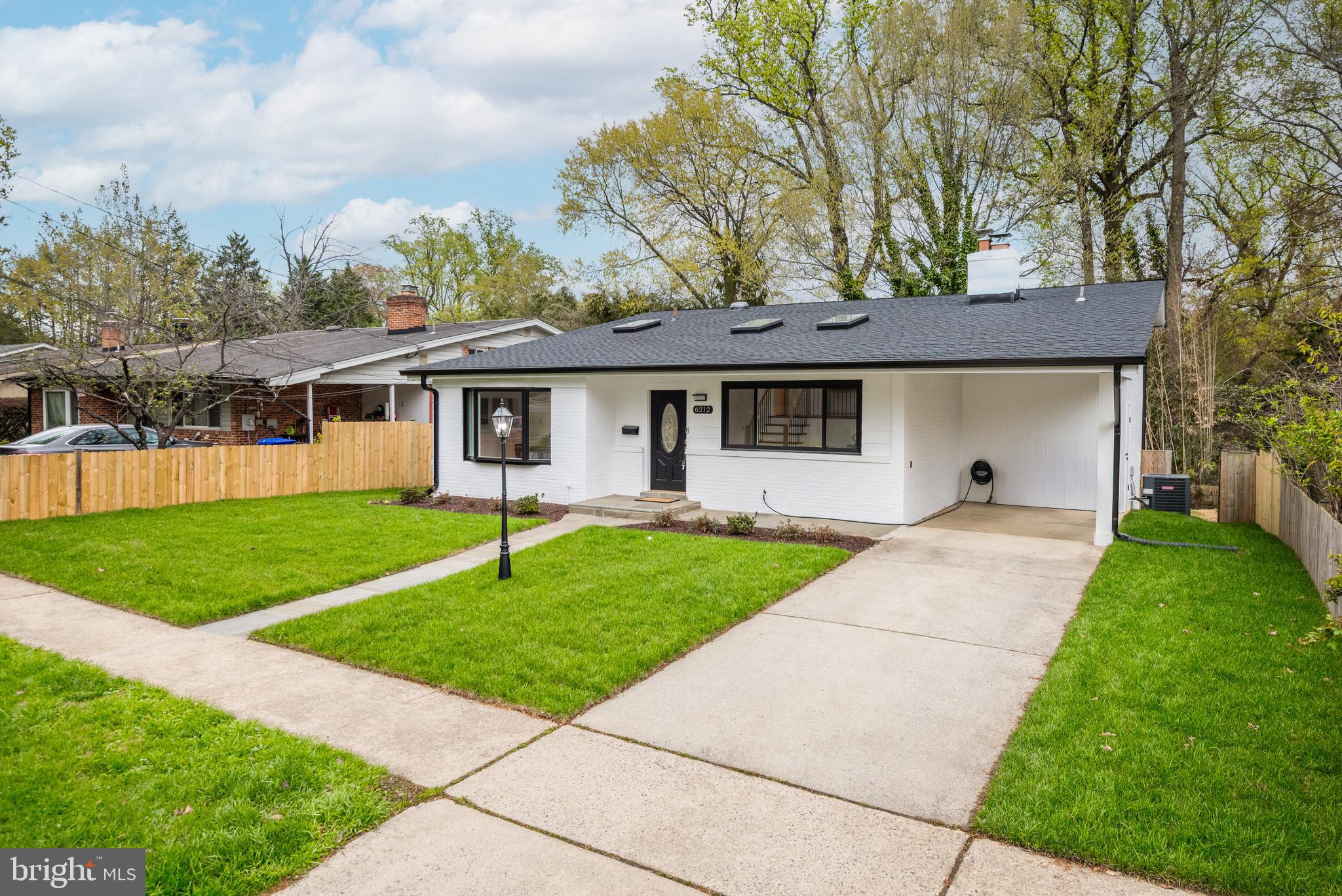 COUNTRY CLUB FOREST - Residential