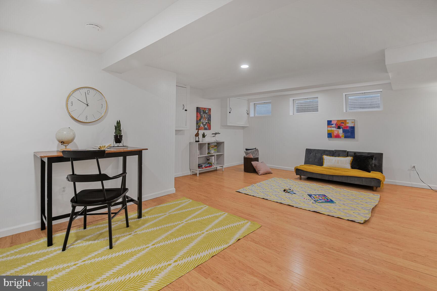 COUNTRY CLUB FOREST - Residential