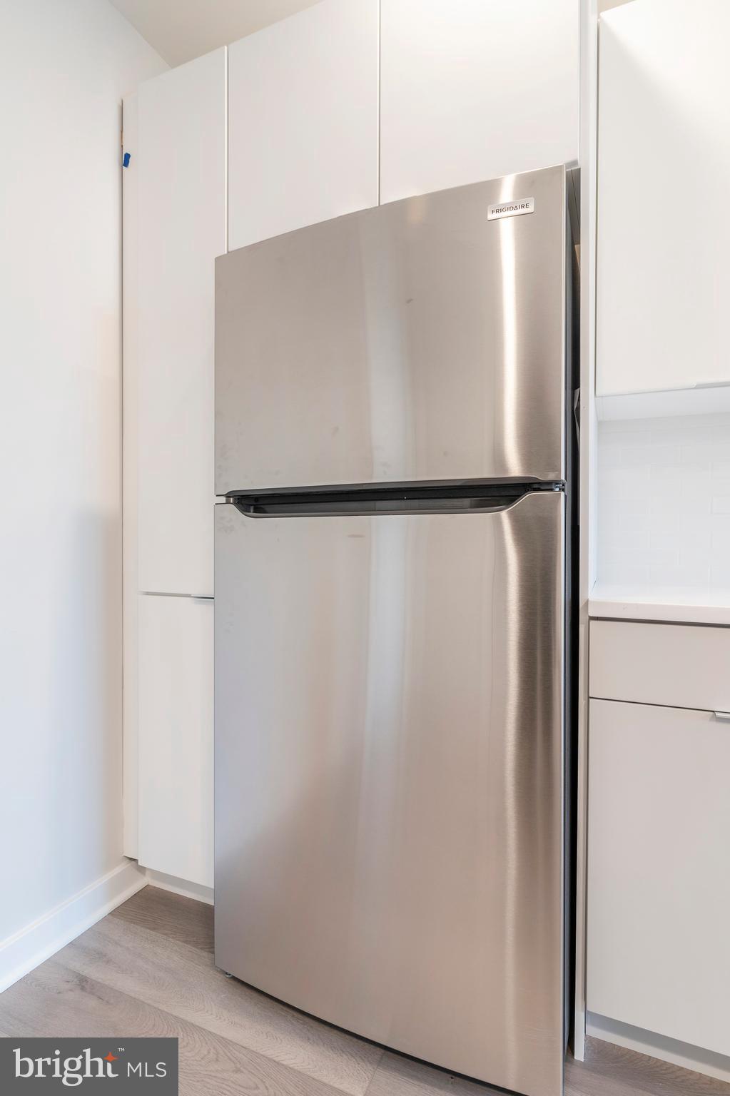 EAST FALLS - Residential Lease