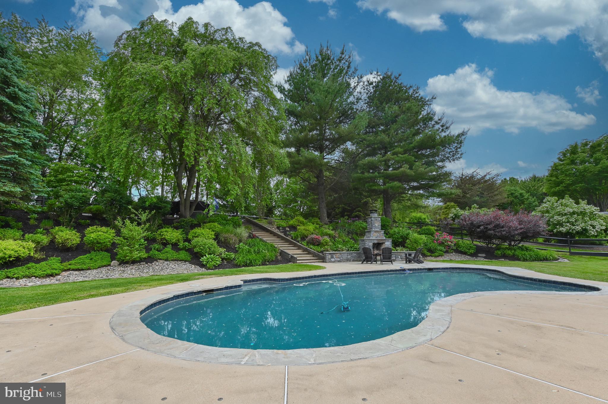 ROYALWOOD ESTATES - Residential