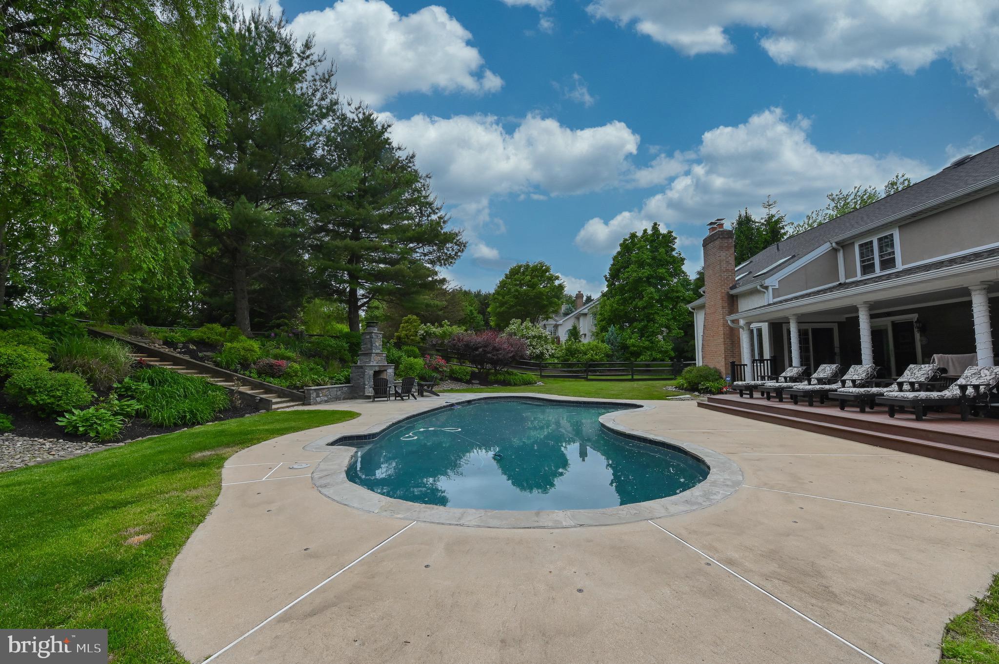 ROYALWOOD ESTATES - Residential