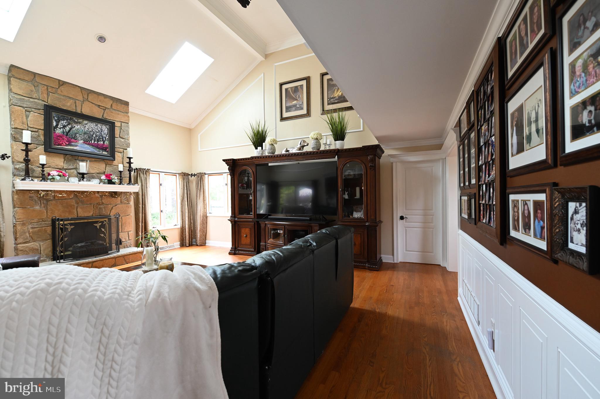 ROYALWOOD ESTATES - Residential