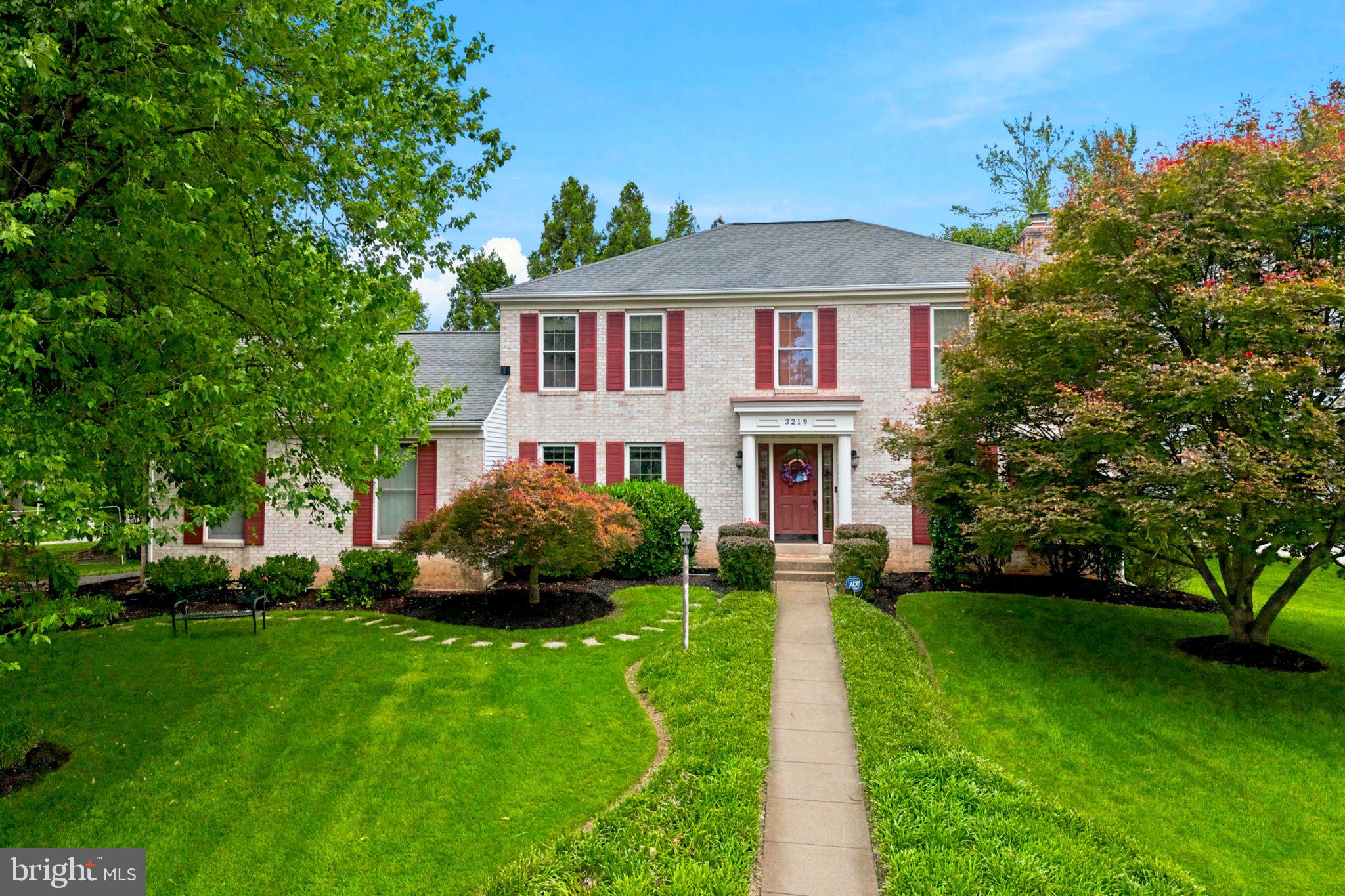 3219 GRASSMERE COURT