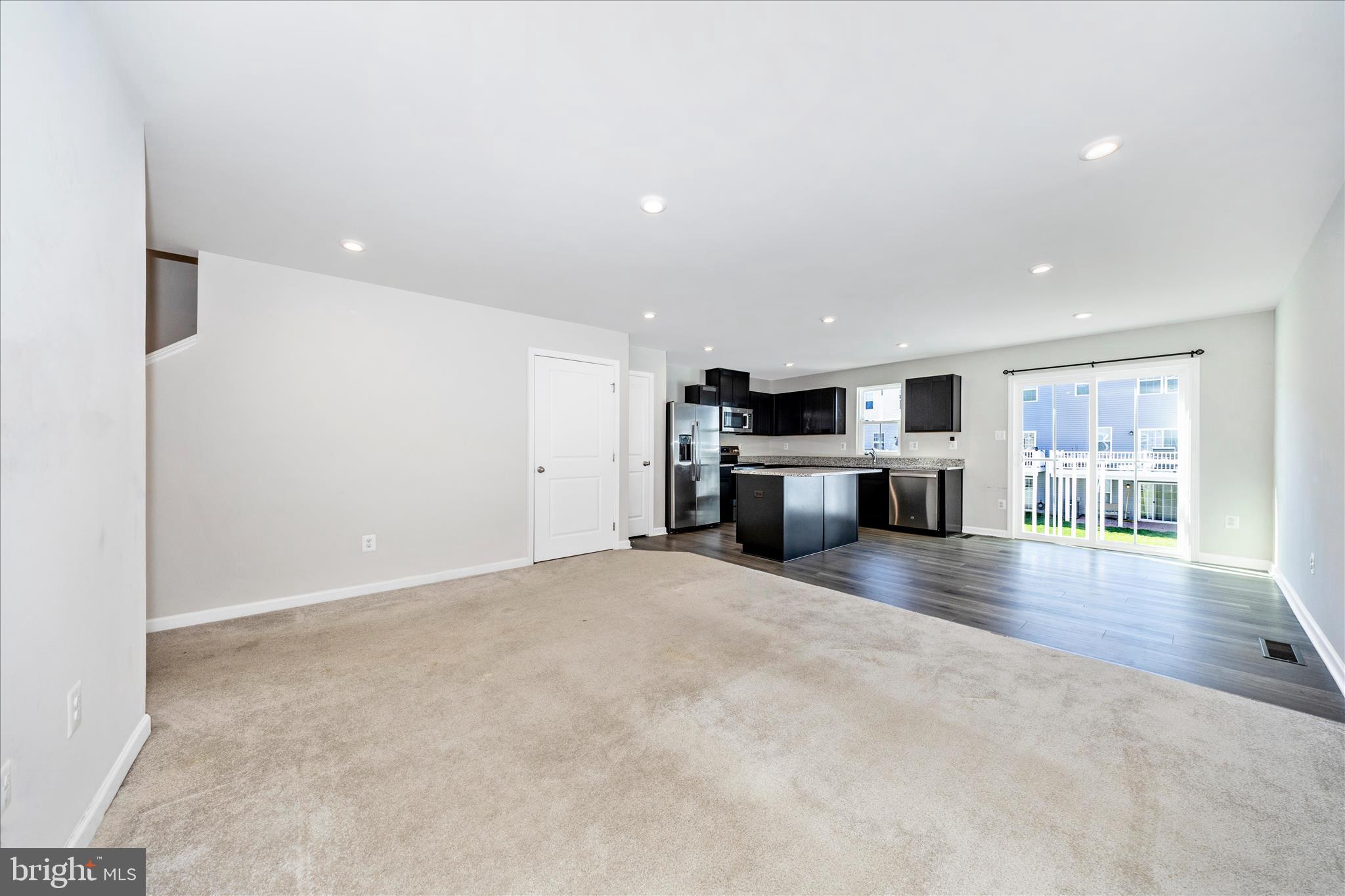 CARDINAL POINTE - Residential