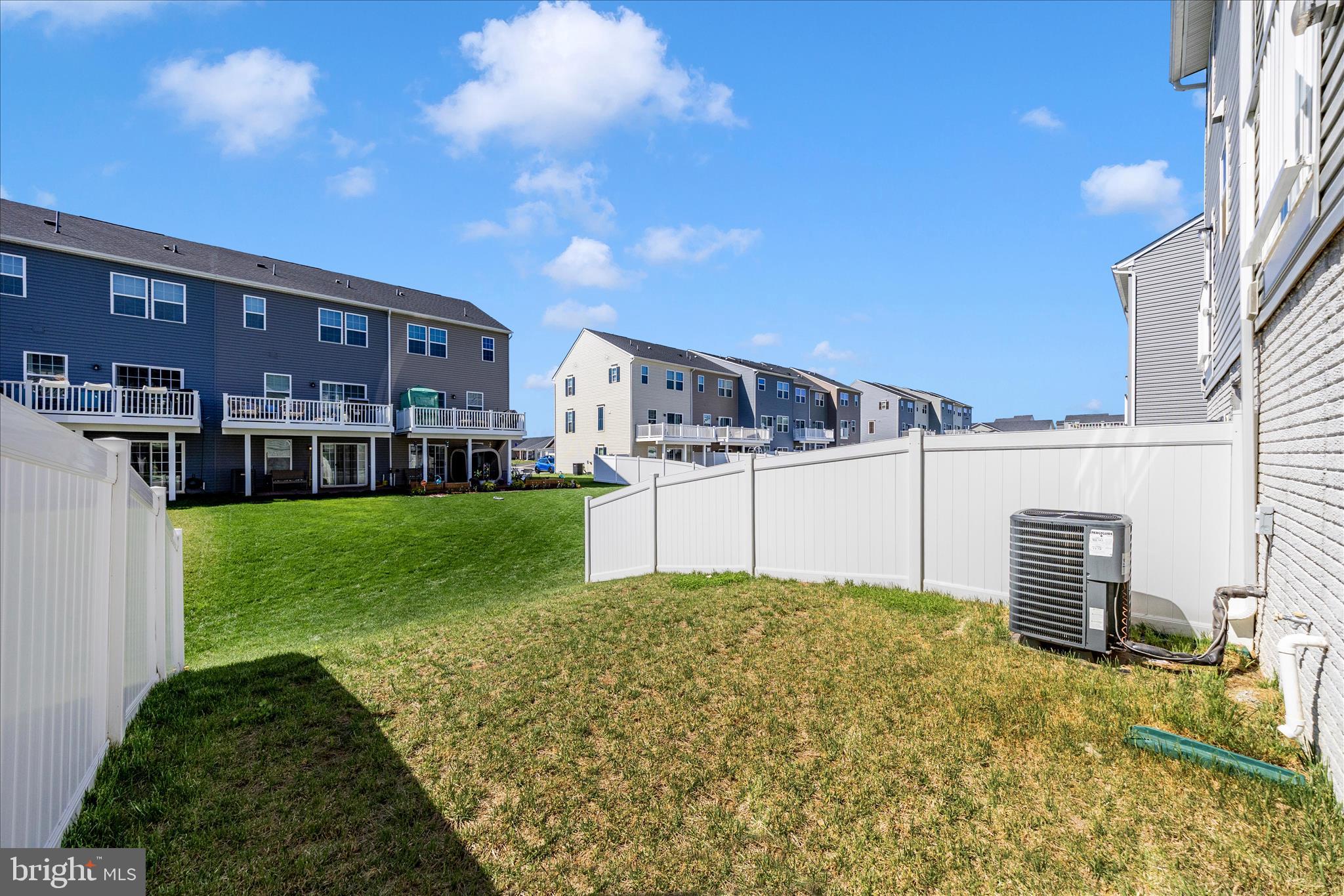 CARDINAL POINTE - Residential