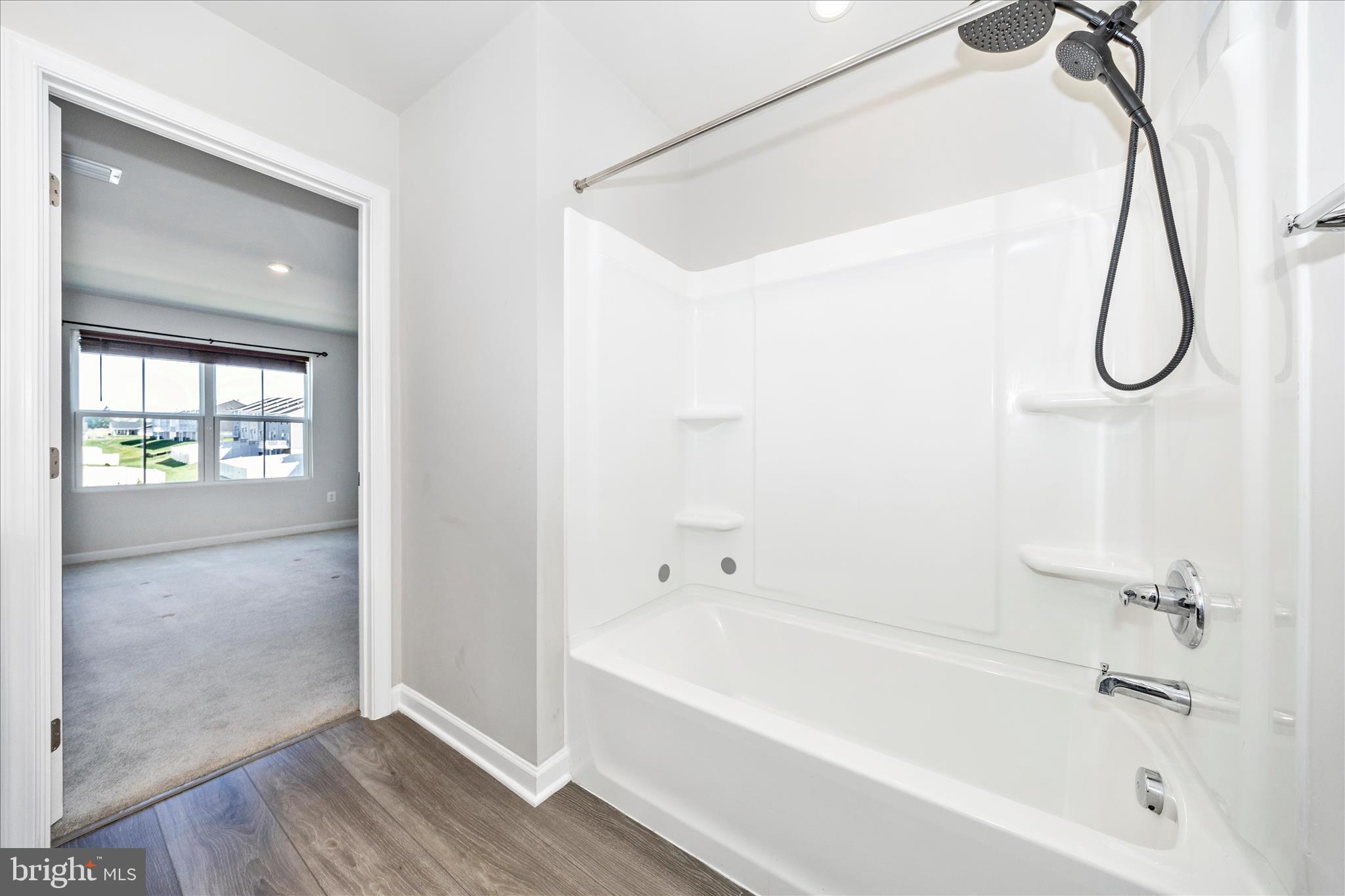 CARDINAL POINTE - Residential