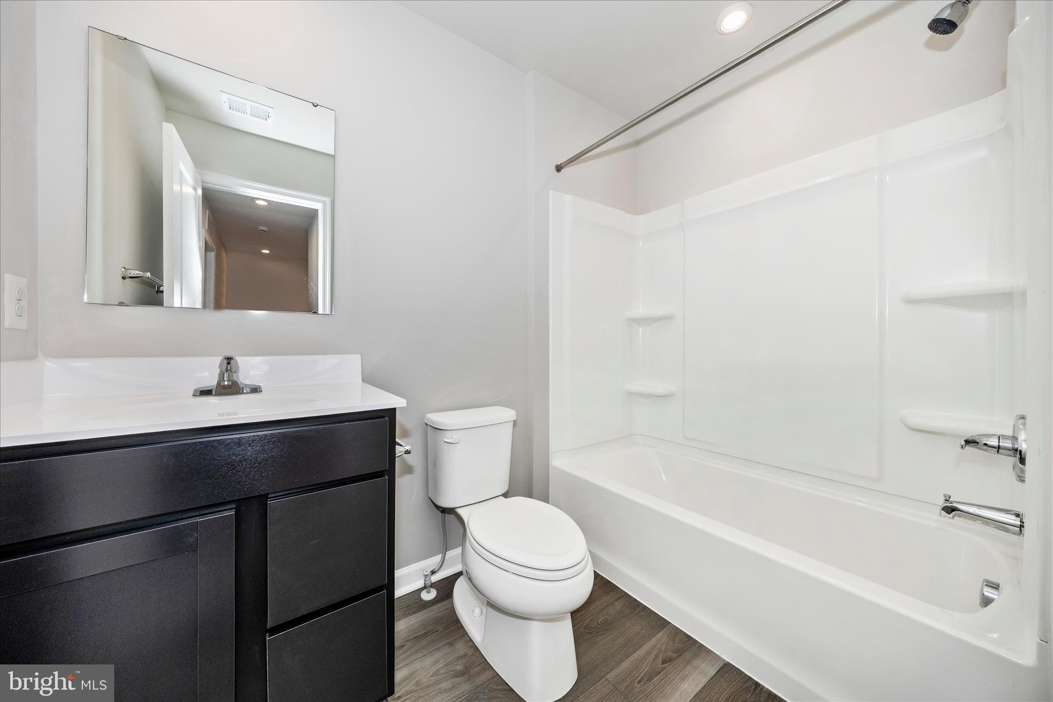 CARDINAL POINTE - Residential