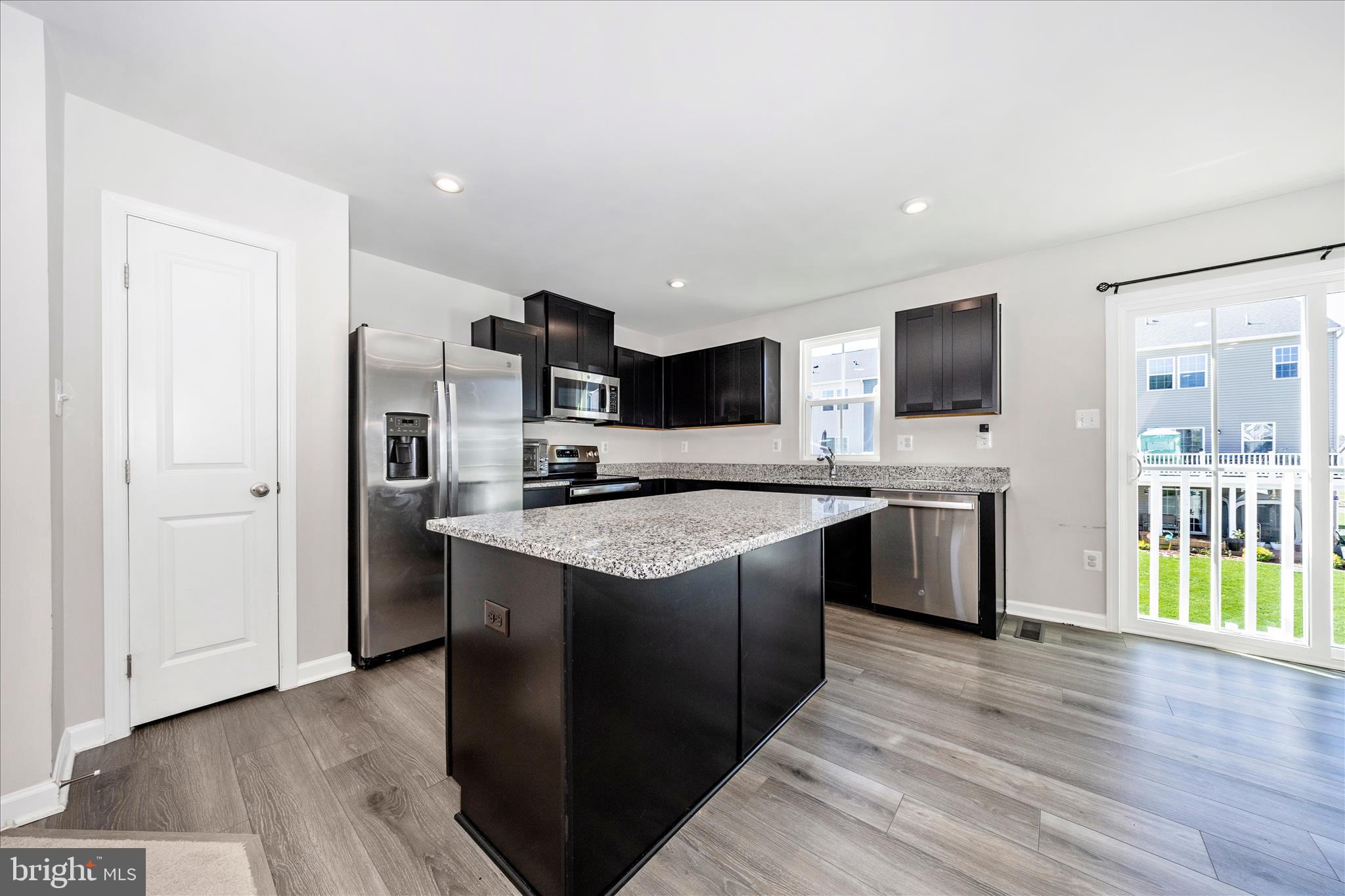 CARDINAL POINTE - Residential