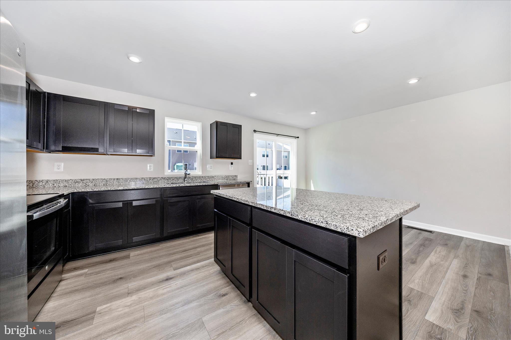 CARDINAL POINTE - Residential