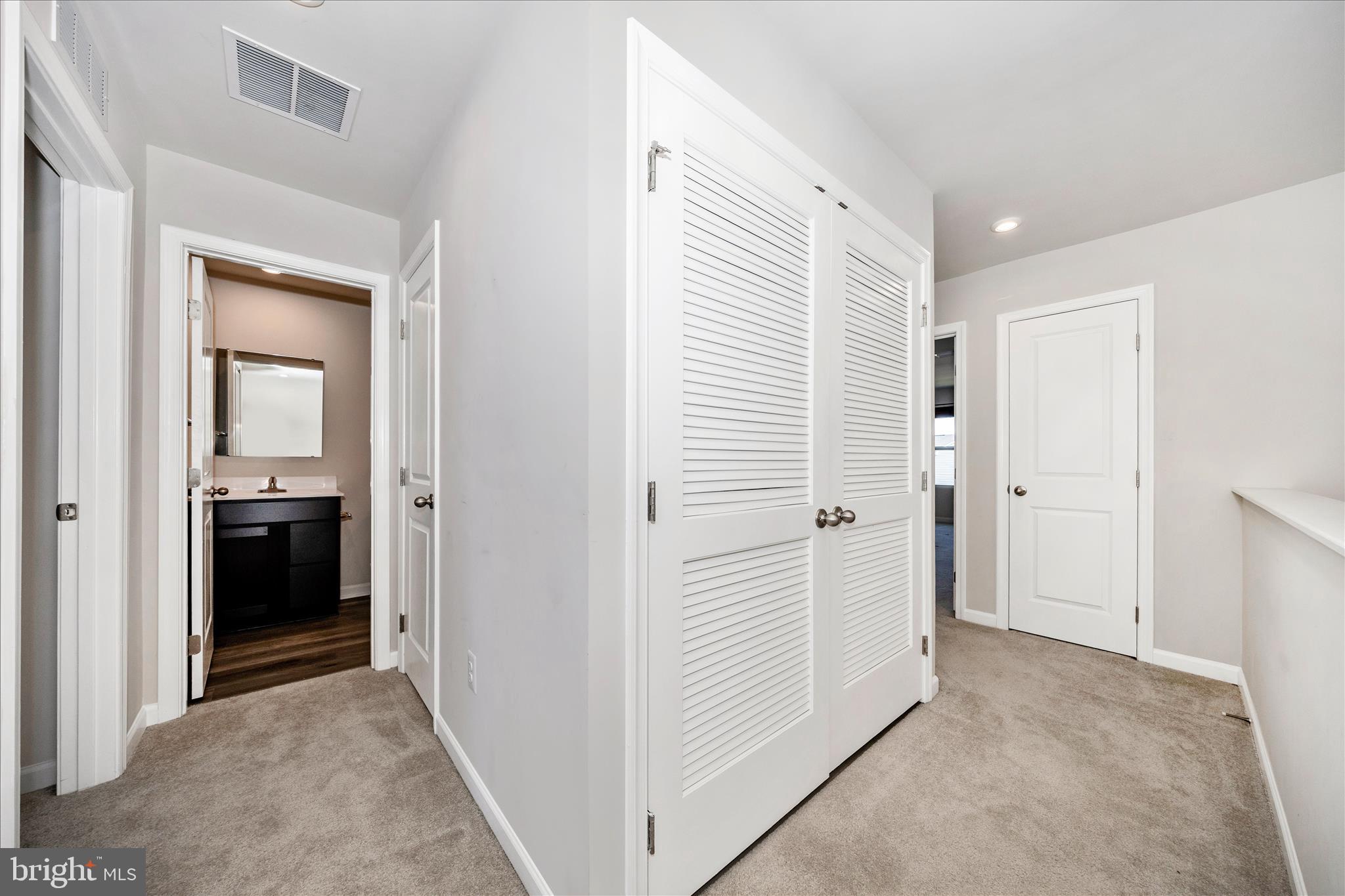 CARDINAL POINTE - Residential