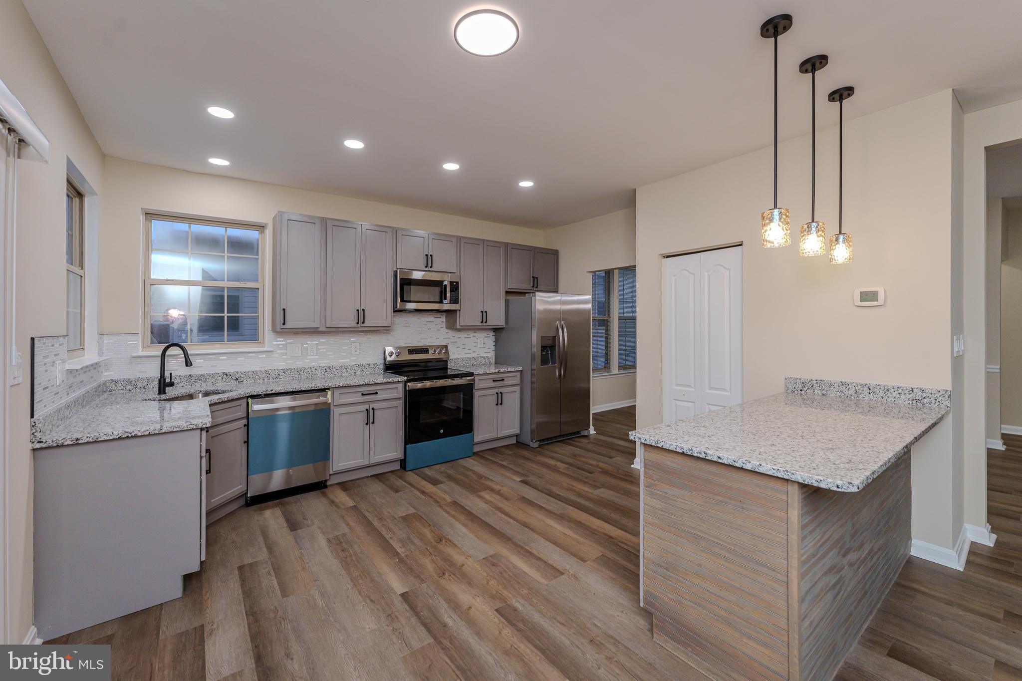 VILLAGES OF WINTERSET - Residential