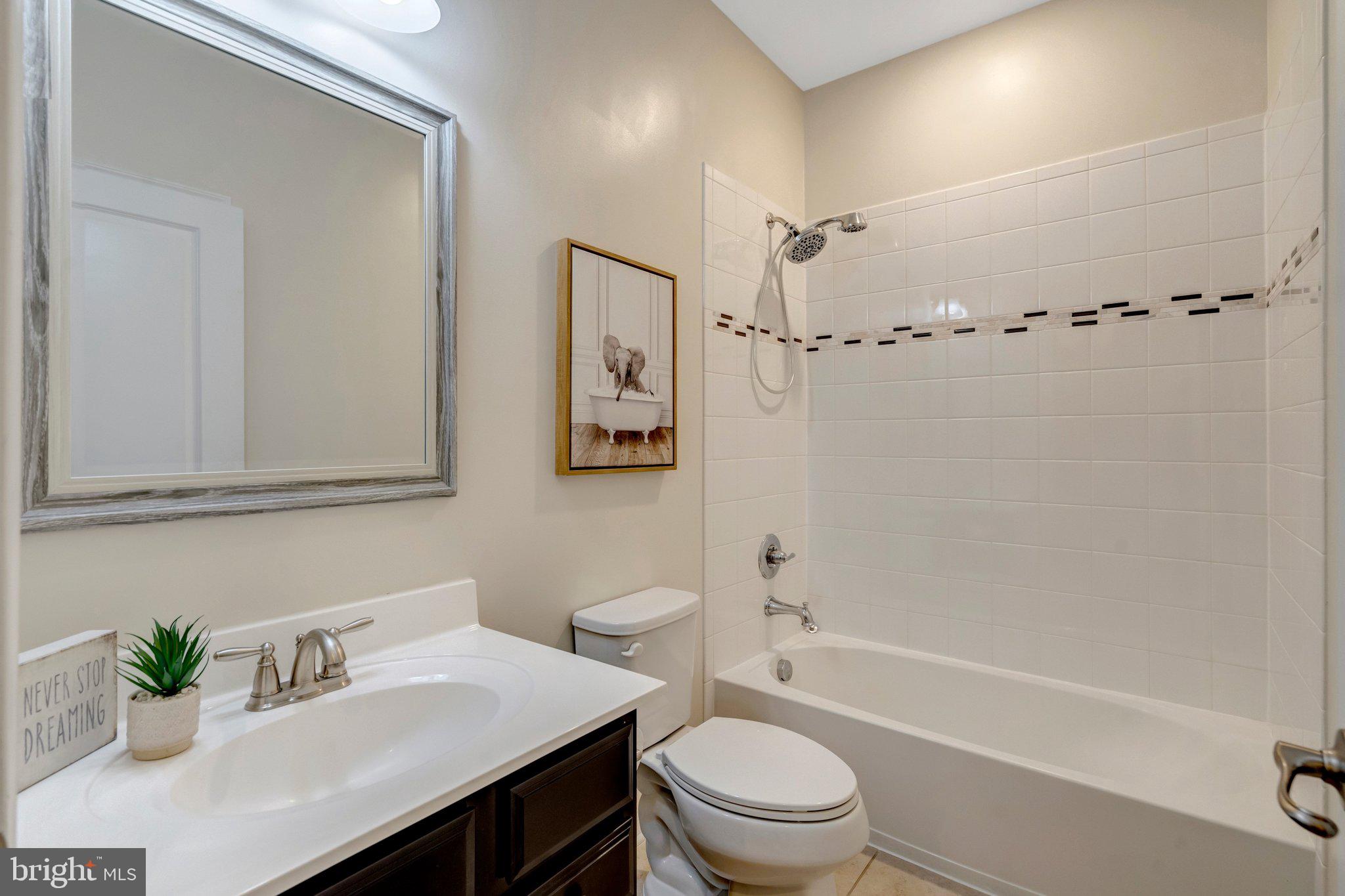 WEST RIDGE - Residential