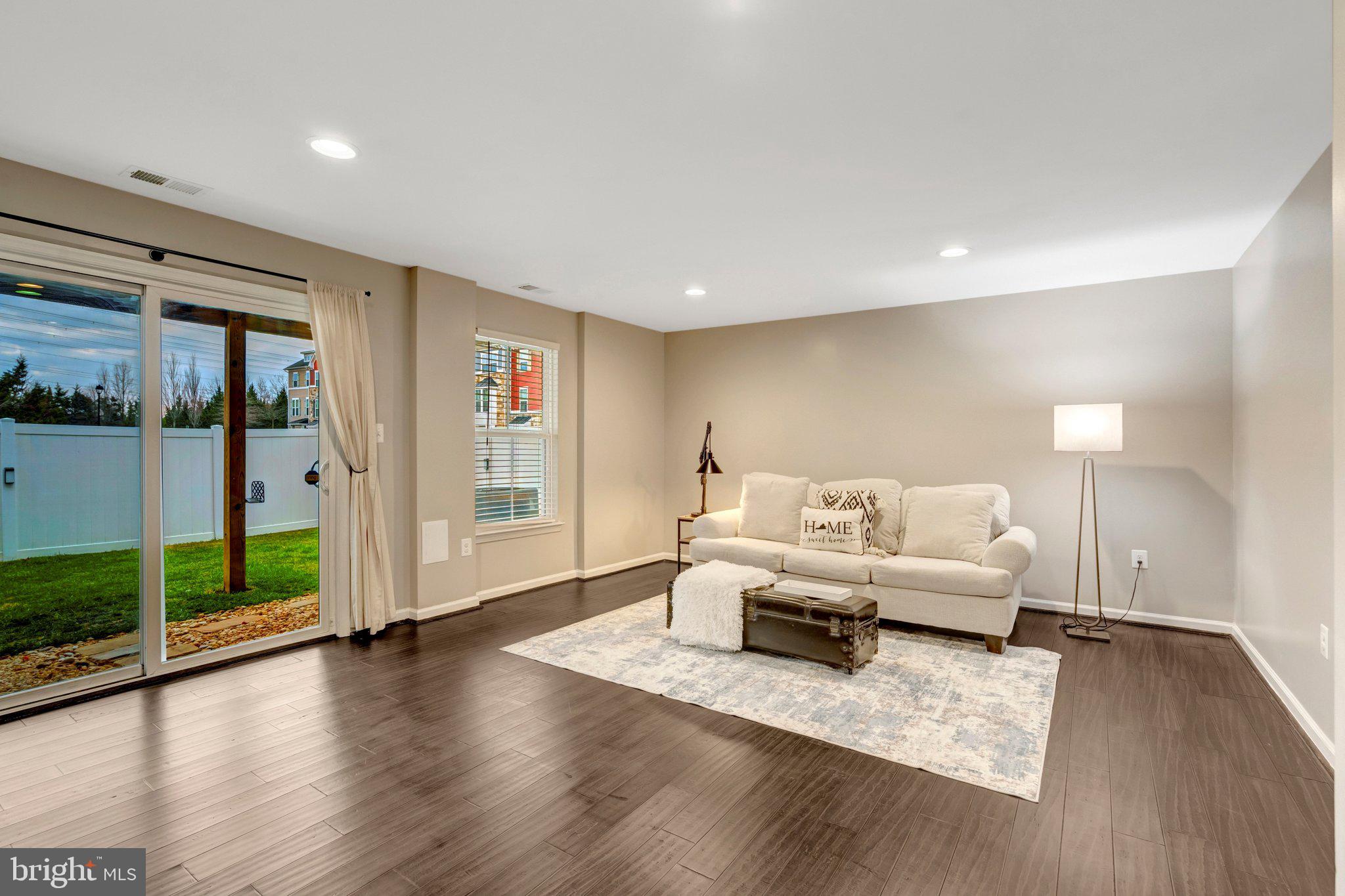 WEST RIDGE - Residential