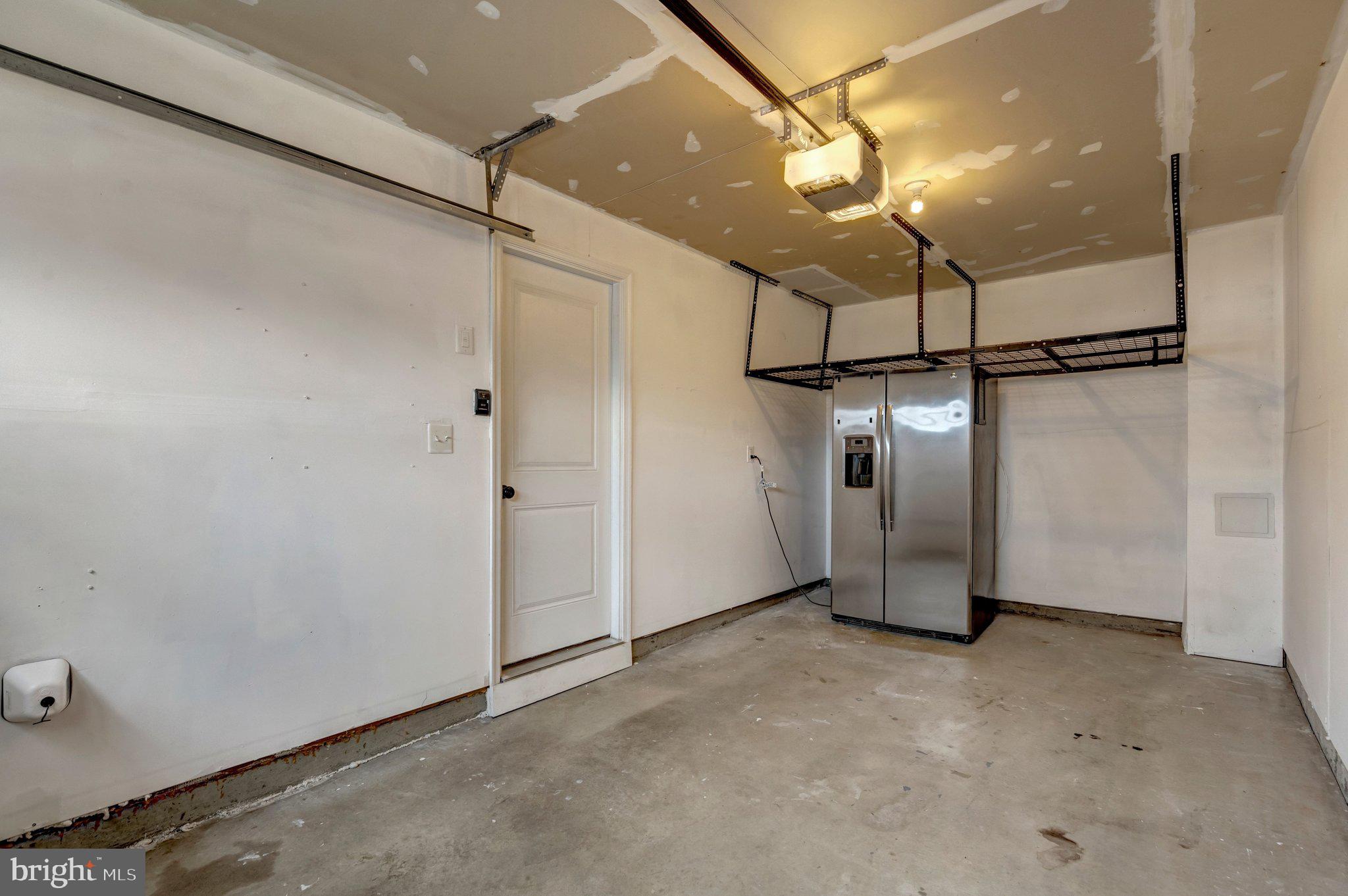 WEST RIDGE - Residential