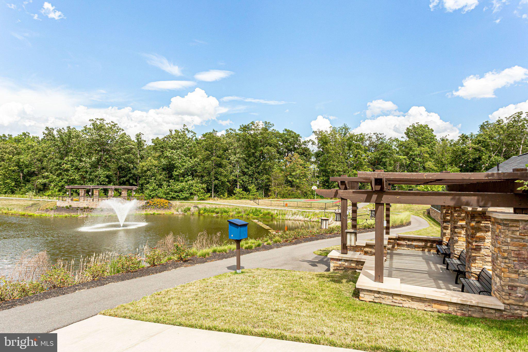 WEST RIDGE - Residential