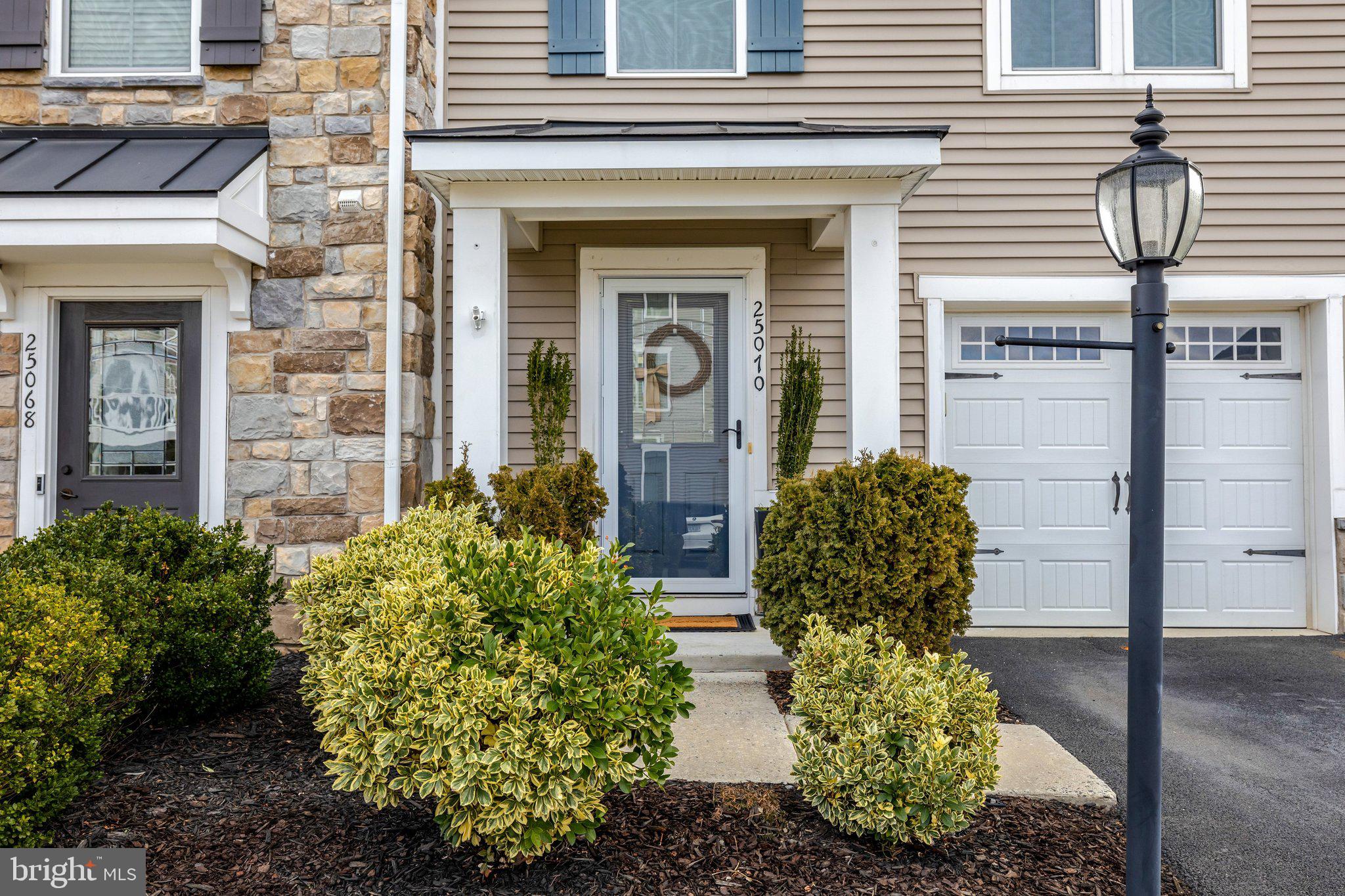 WEST RIDGE - Residential