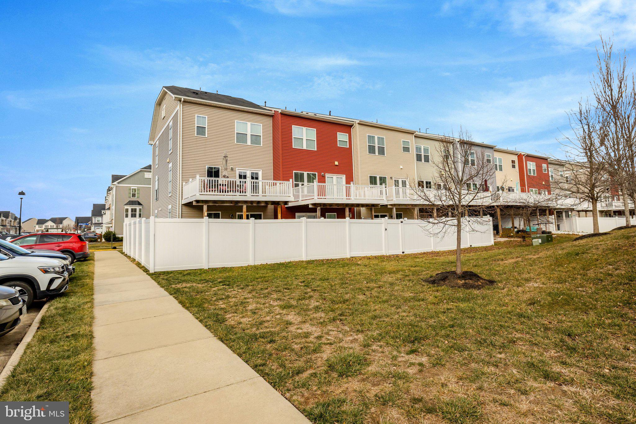 WEST RIDGE - Residential