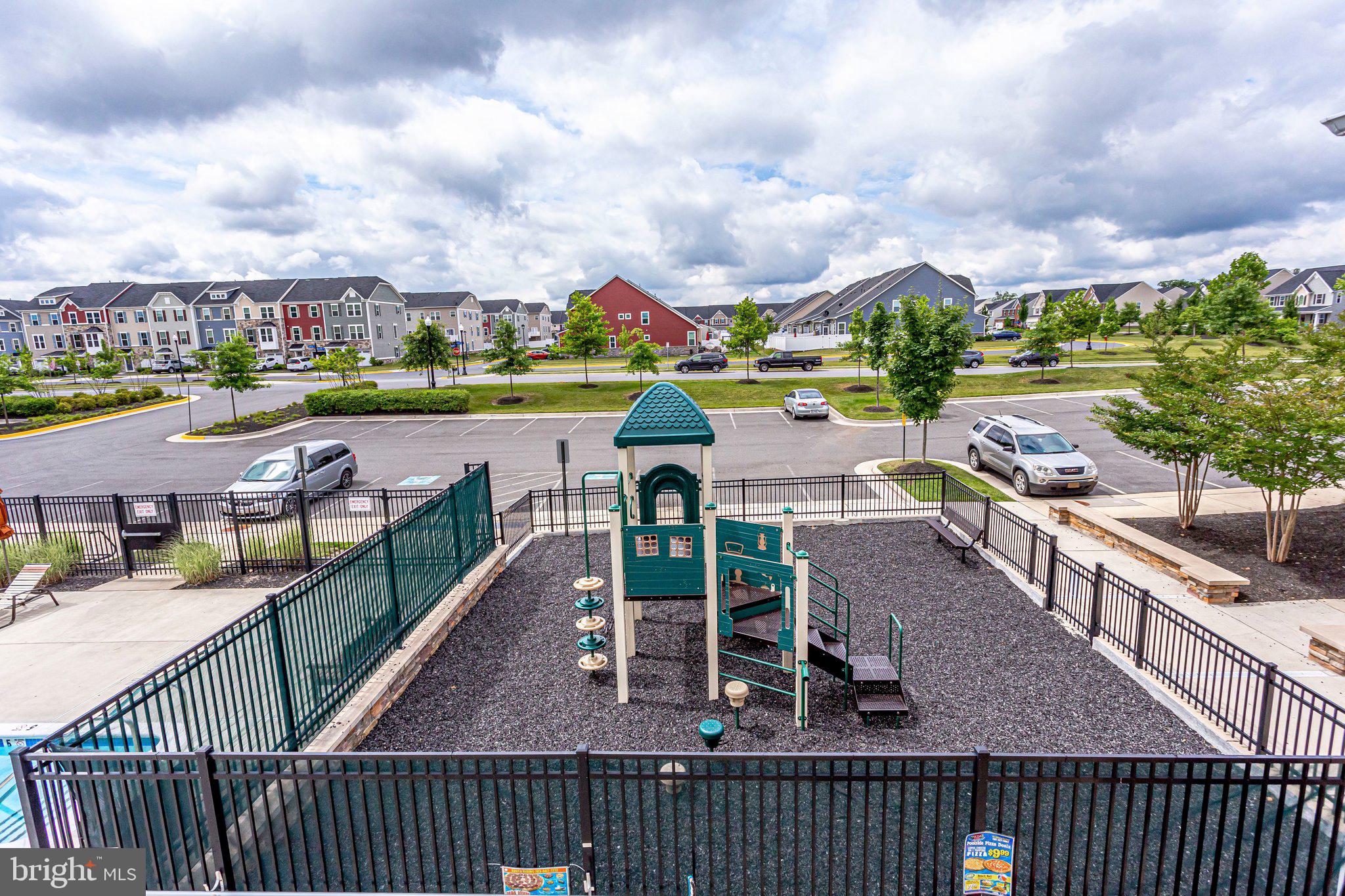 WEST RIDGE - Residential