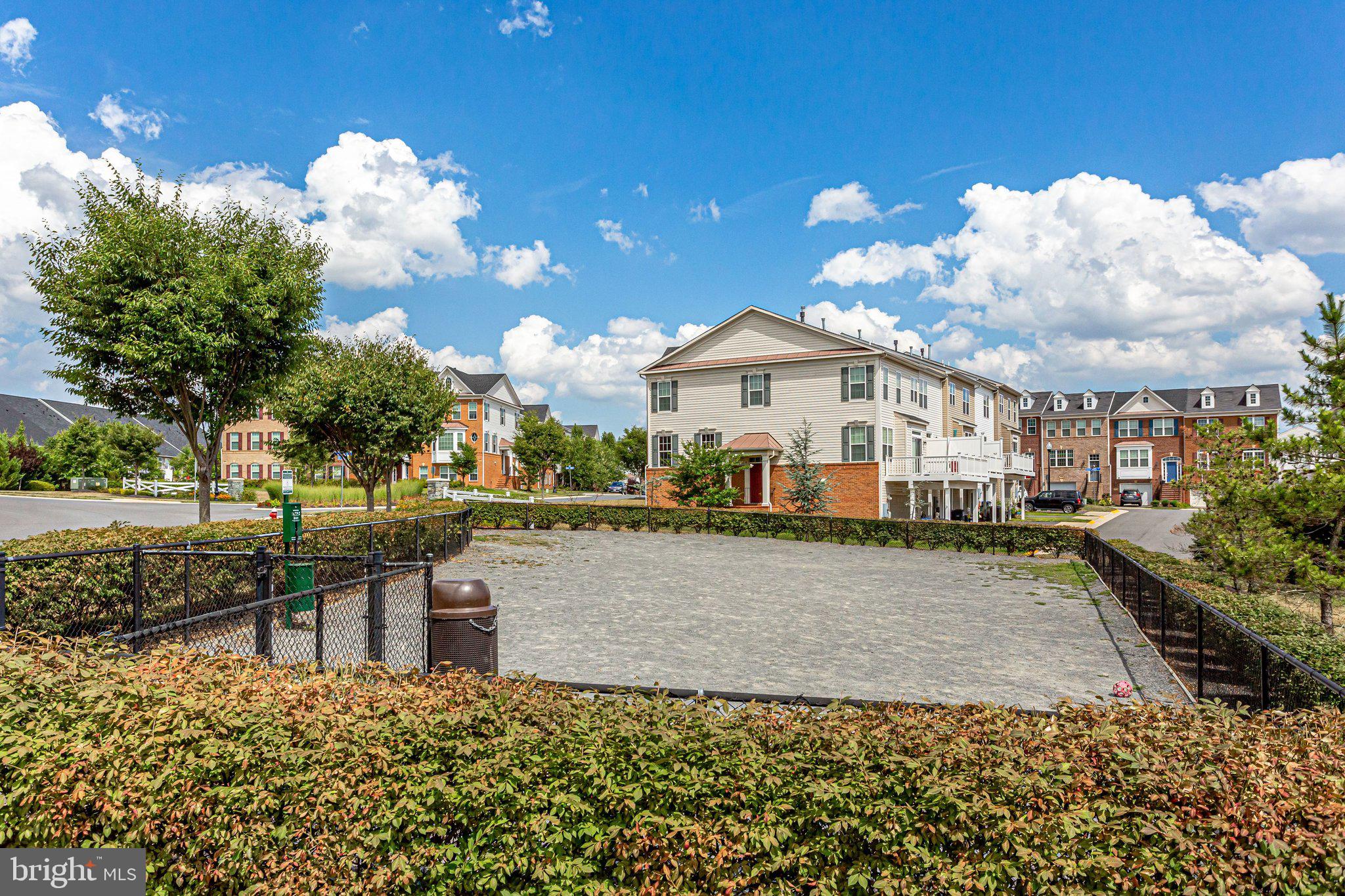 WEST RIDGE - Residential