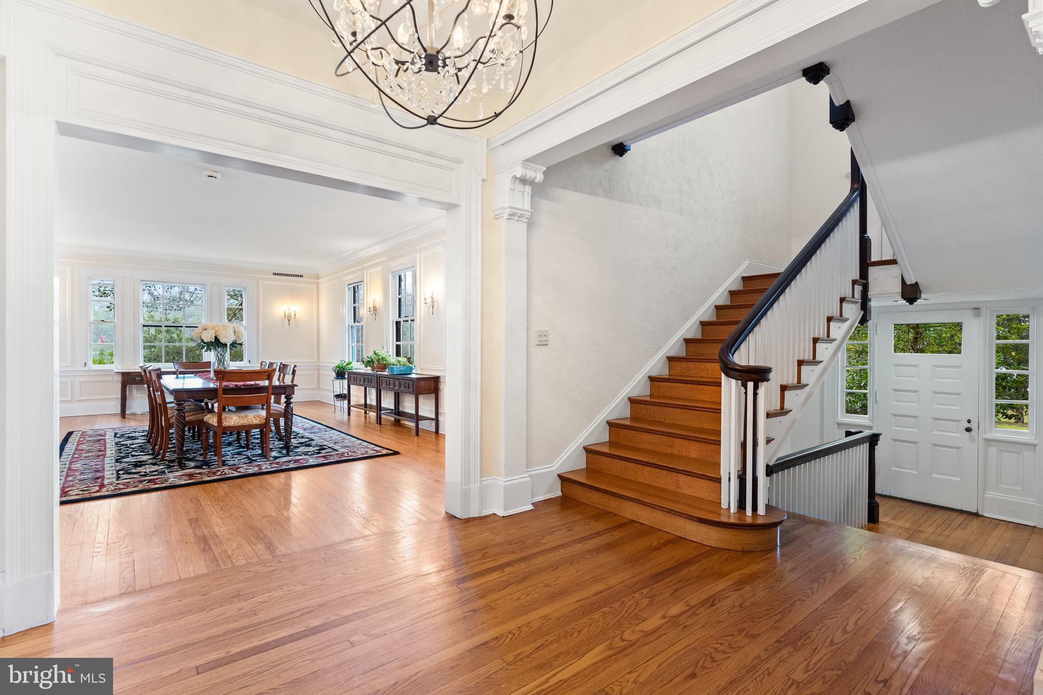 EDGEWATER - Residential