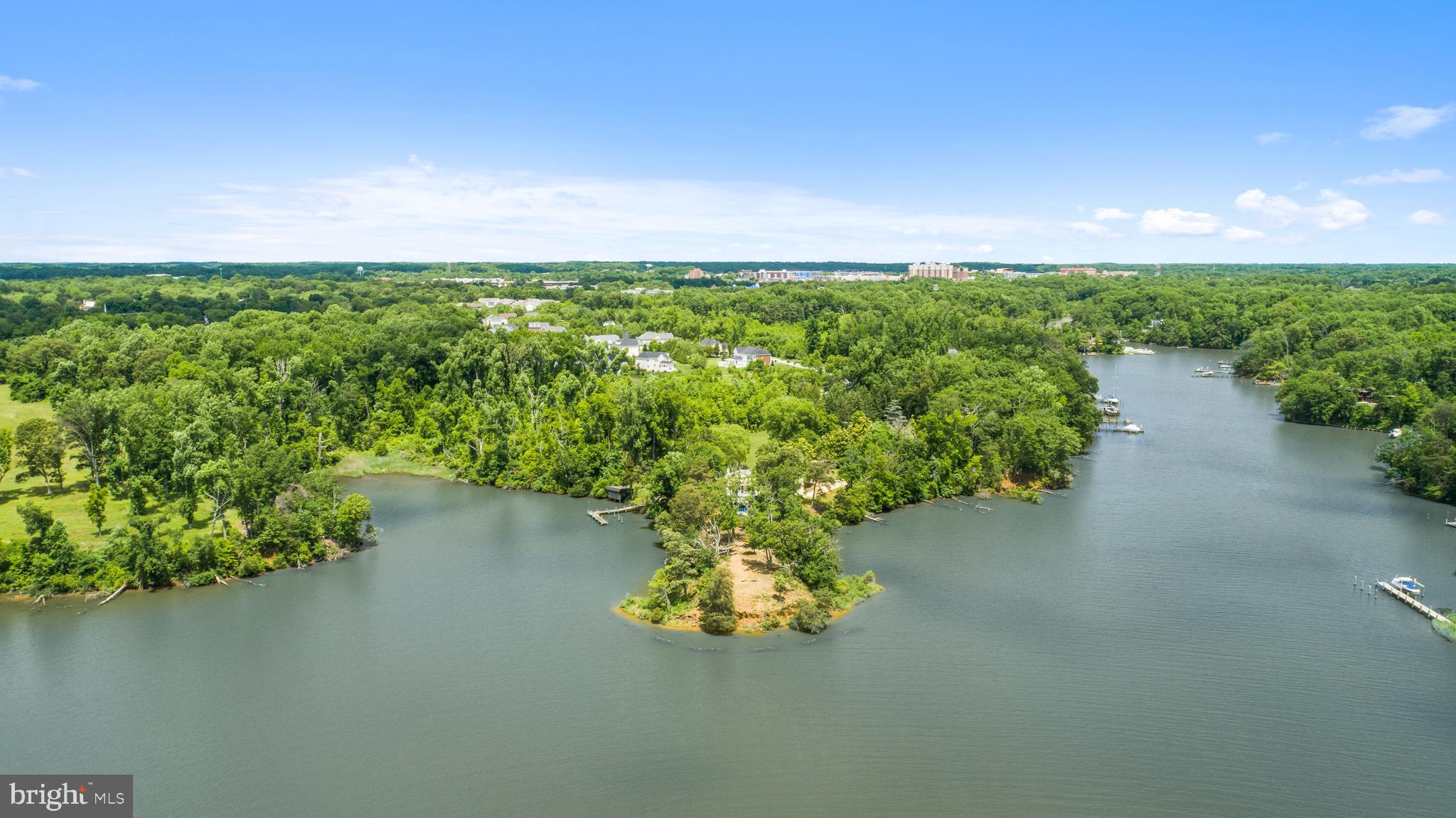 EDGEWATER - Residential