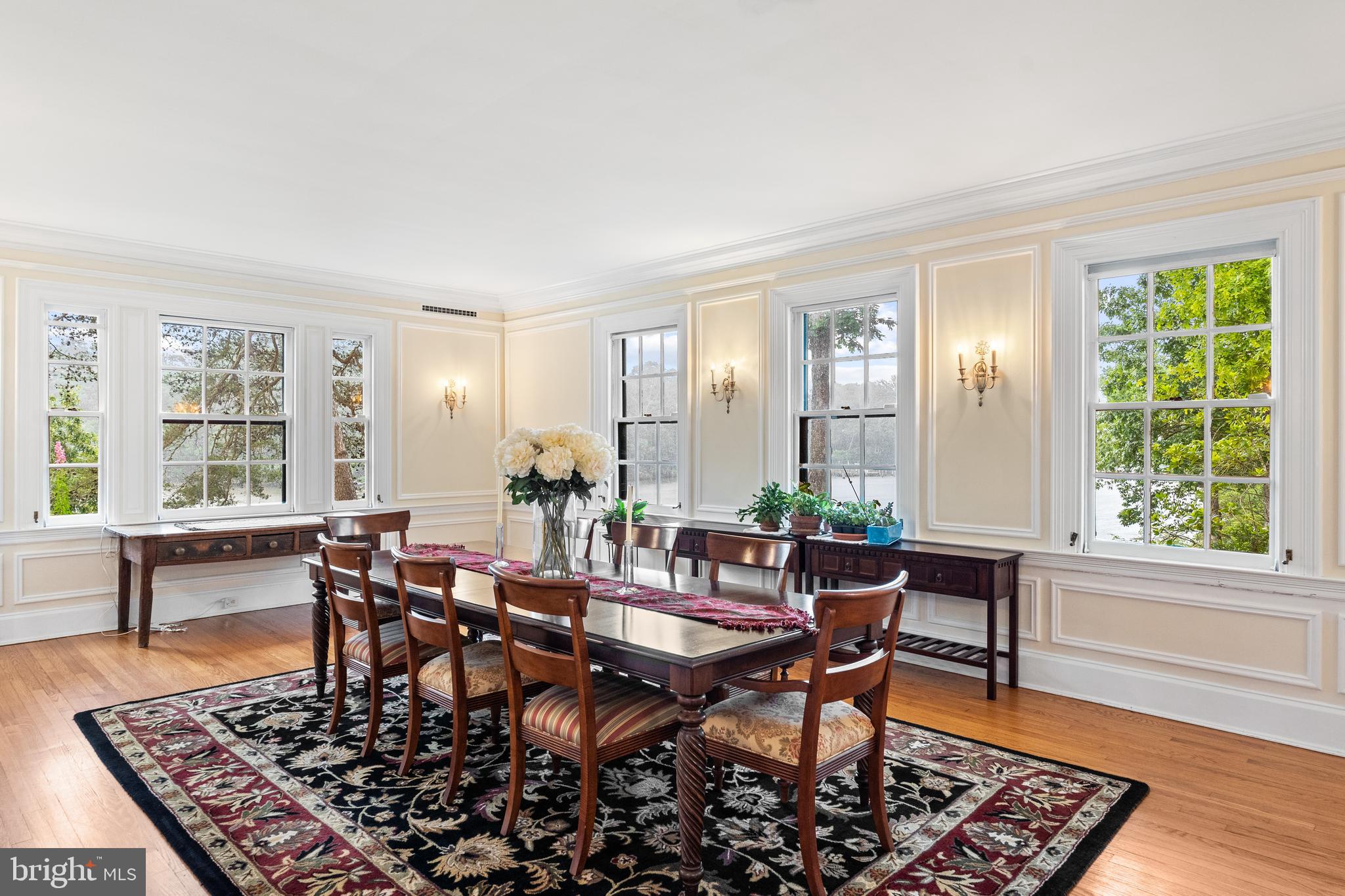 EDGEWATER - Residential