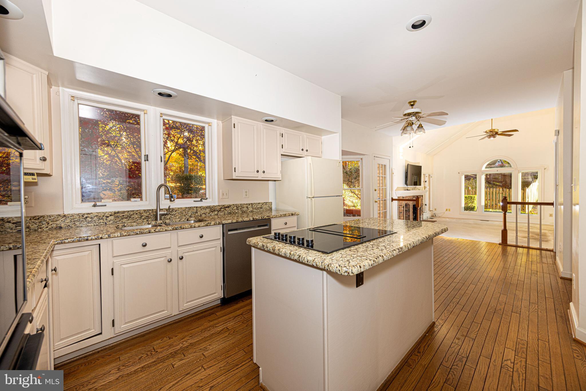 SOUTH RUN OAKS - Residential