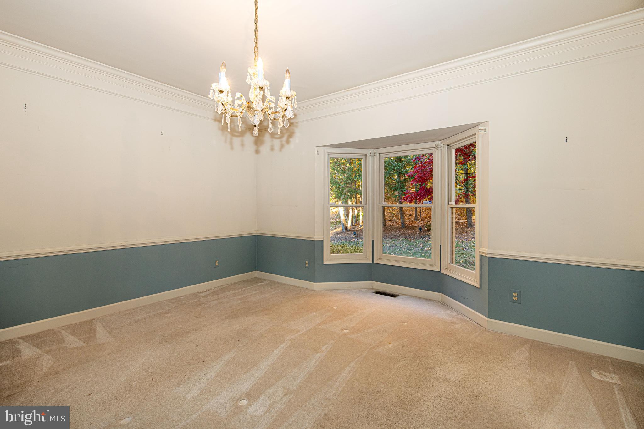 SOUTH RUN OAKS - Residential