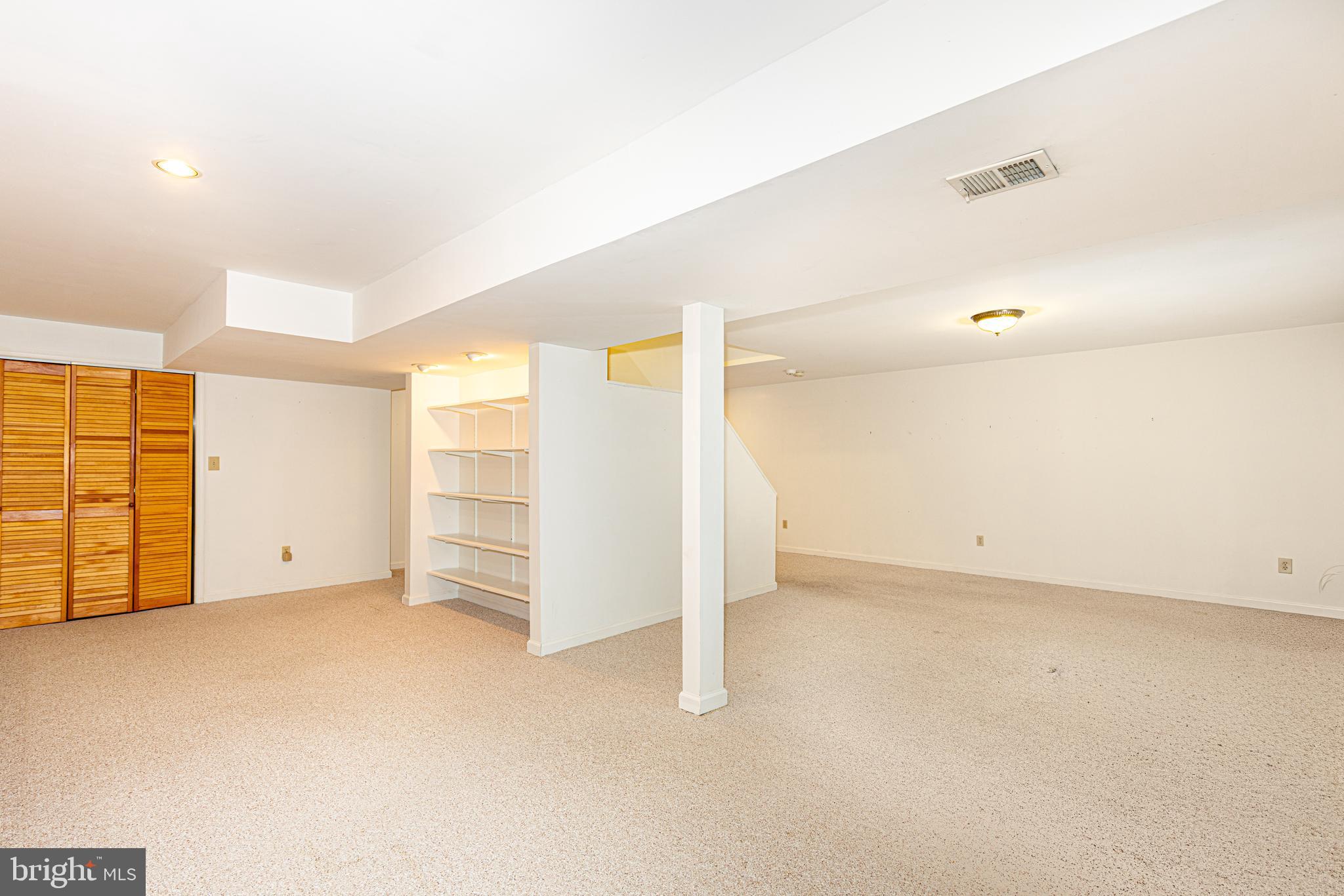 SOUTH RUN OAKS - Residential