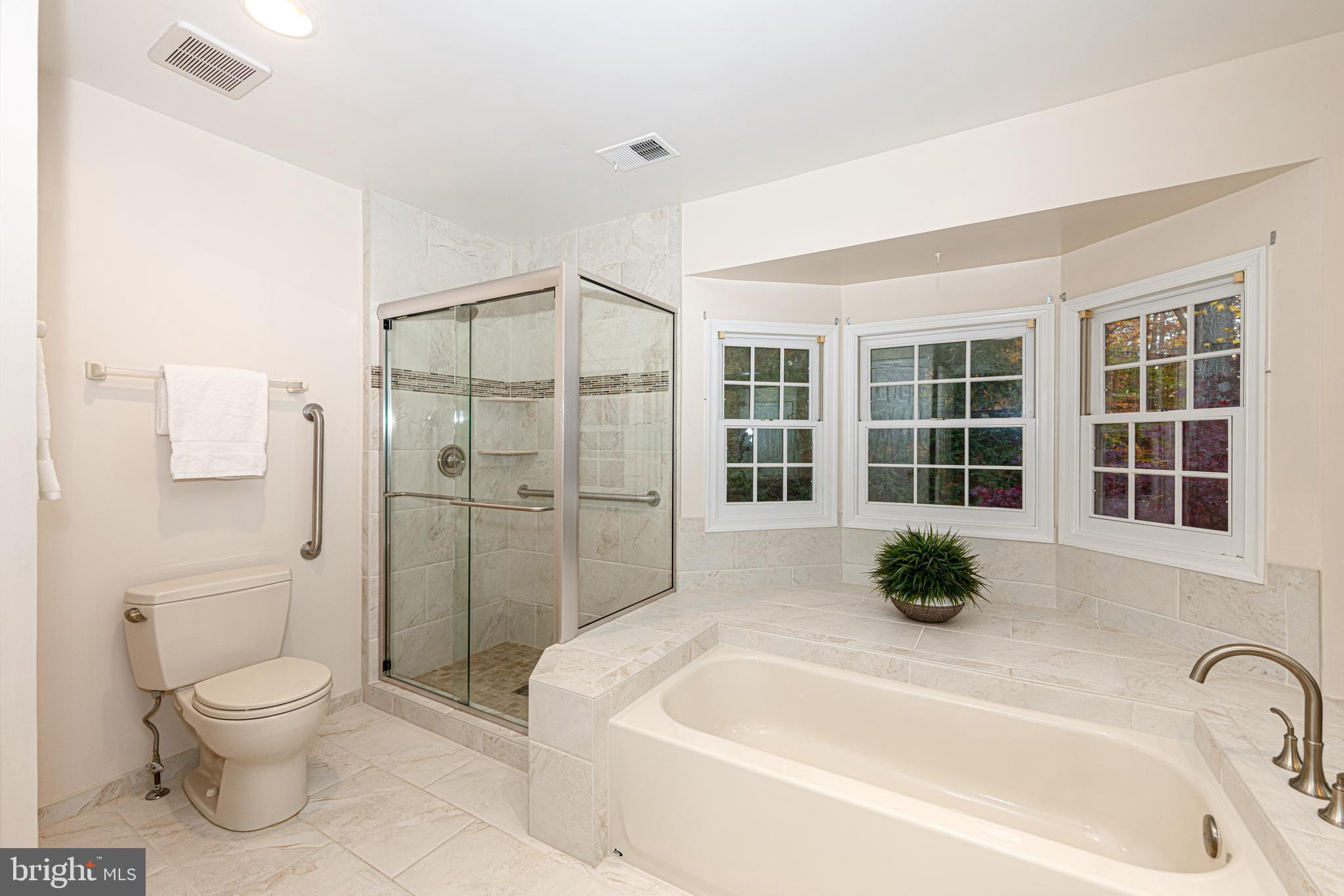 SOUTH RUN OAKS - Residential