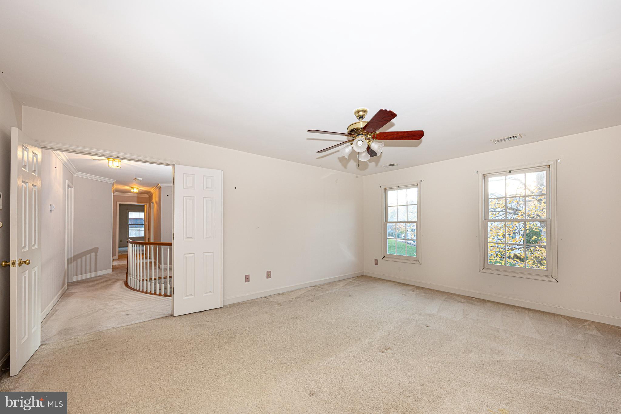 SOUTH RUN OAKS - Residential