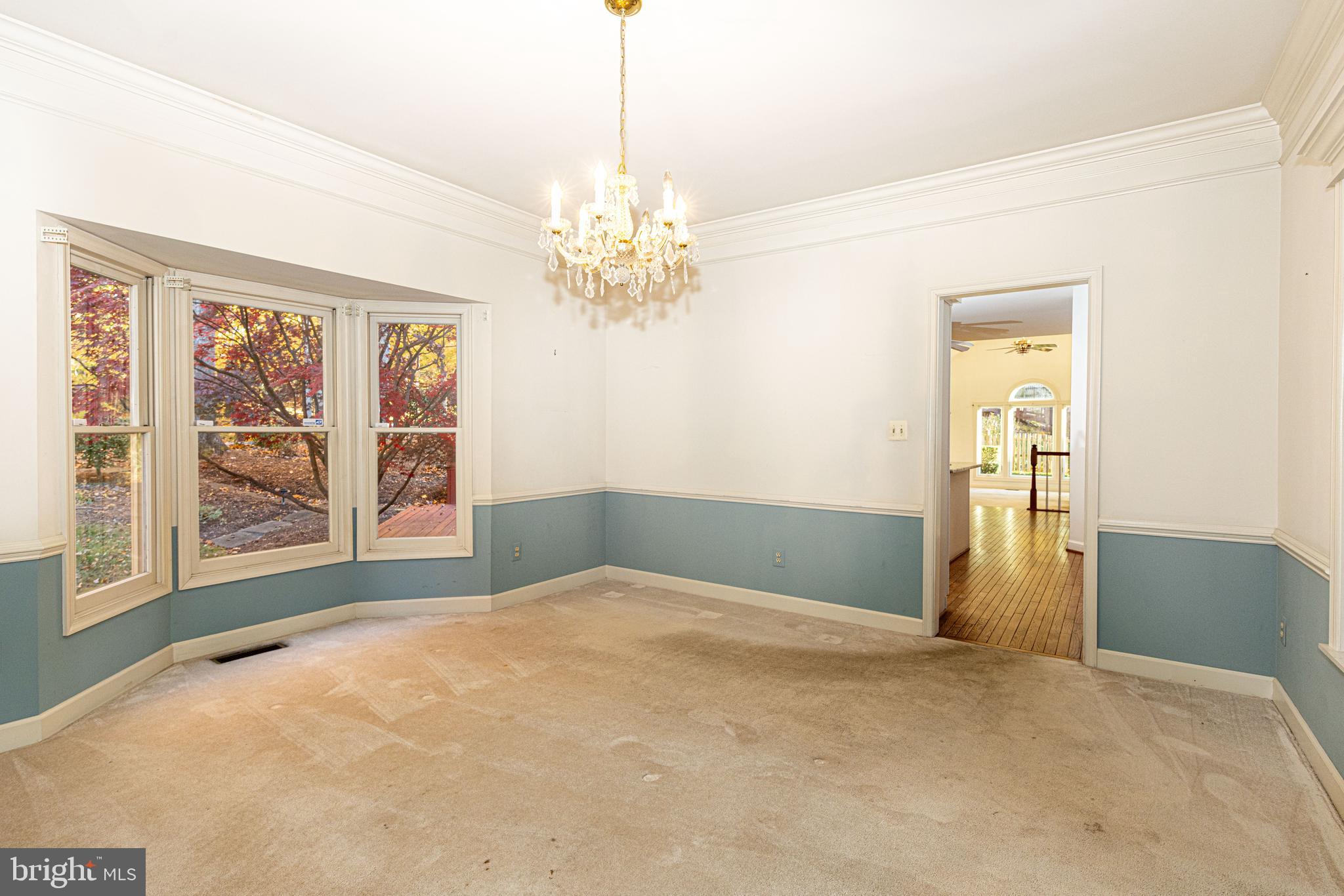 SOUTH RUN OAKS - Residential